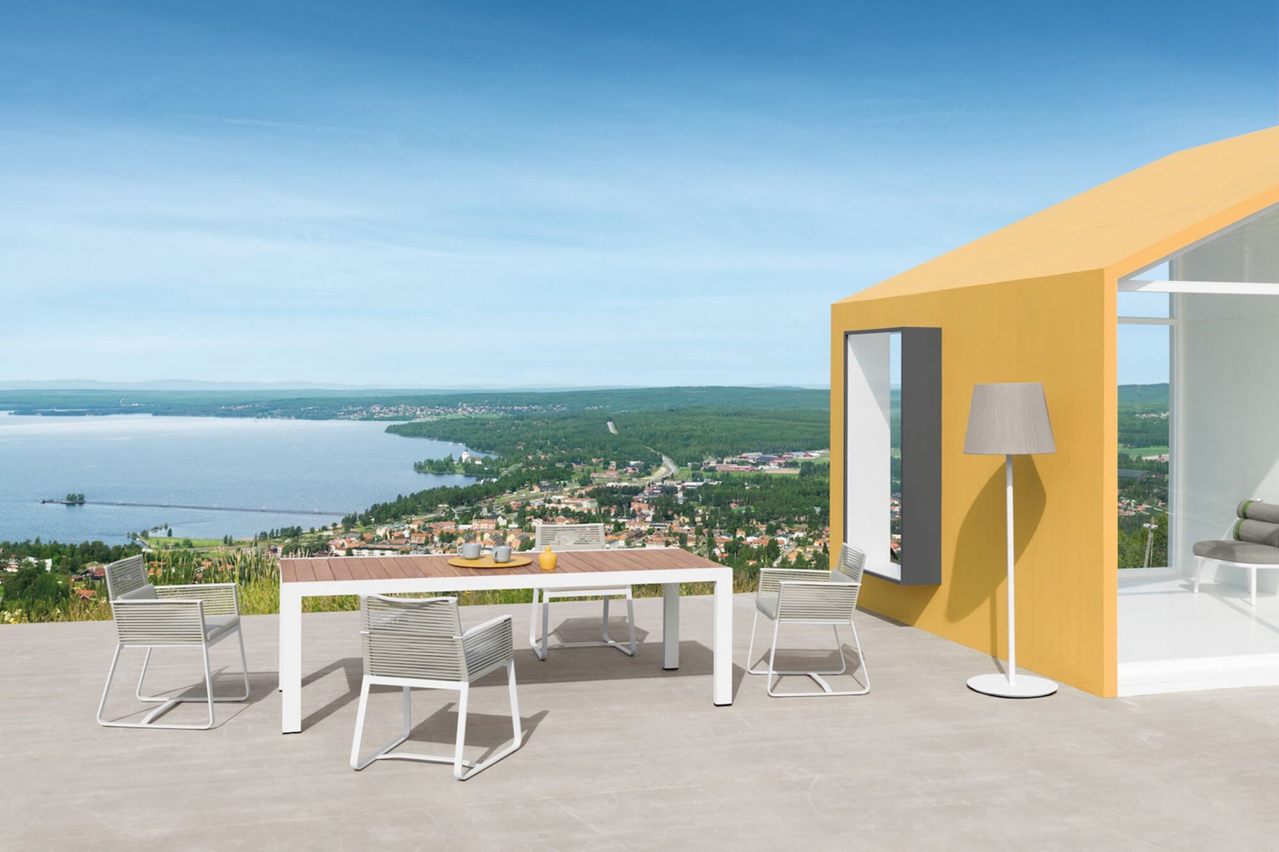 Fauteuil de repas en aluminium thermolaqué au design épuré de la collection Landscape par Kettal  à Ajaccio