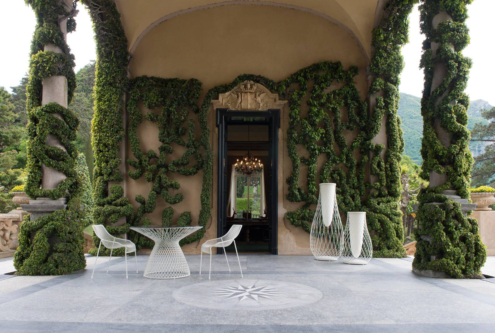 Table ronde avec design moderne et chic, collection HEAVEN par Emu