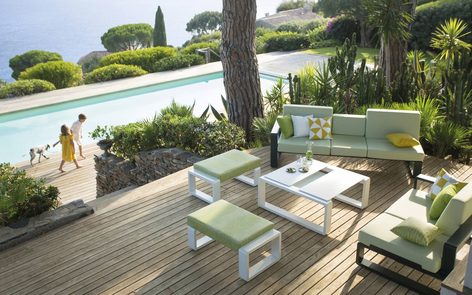 Salon de jardin modulable, collection KAMA par Ego Paris