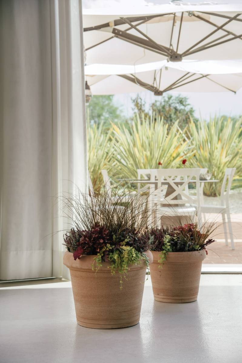 Large pots de fleur respirant en terracota collection Querceto par Tera® à Antibes