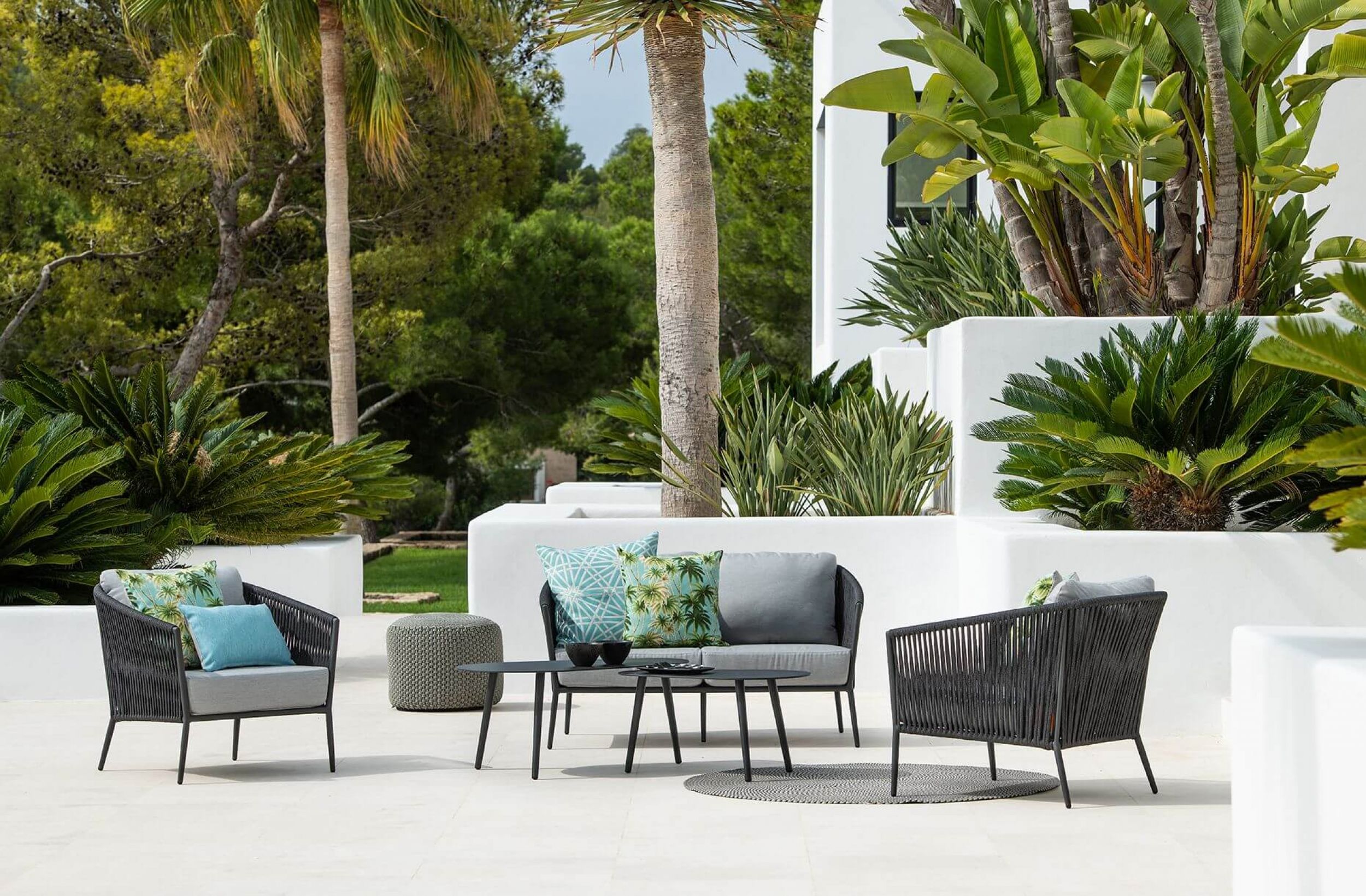 Fauteuil lounge en cordes tressées collection Fortuna Ropes par Jati&Kebon à Nantes