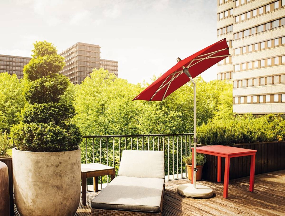 Parasol de coloris rouge et rectangulaire, collection ALU SMART par Glatz