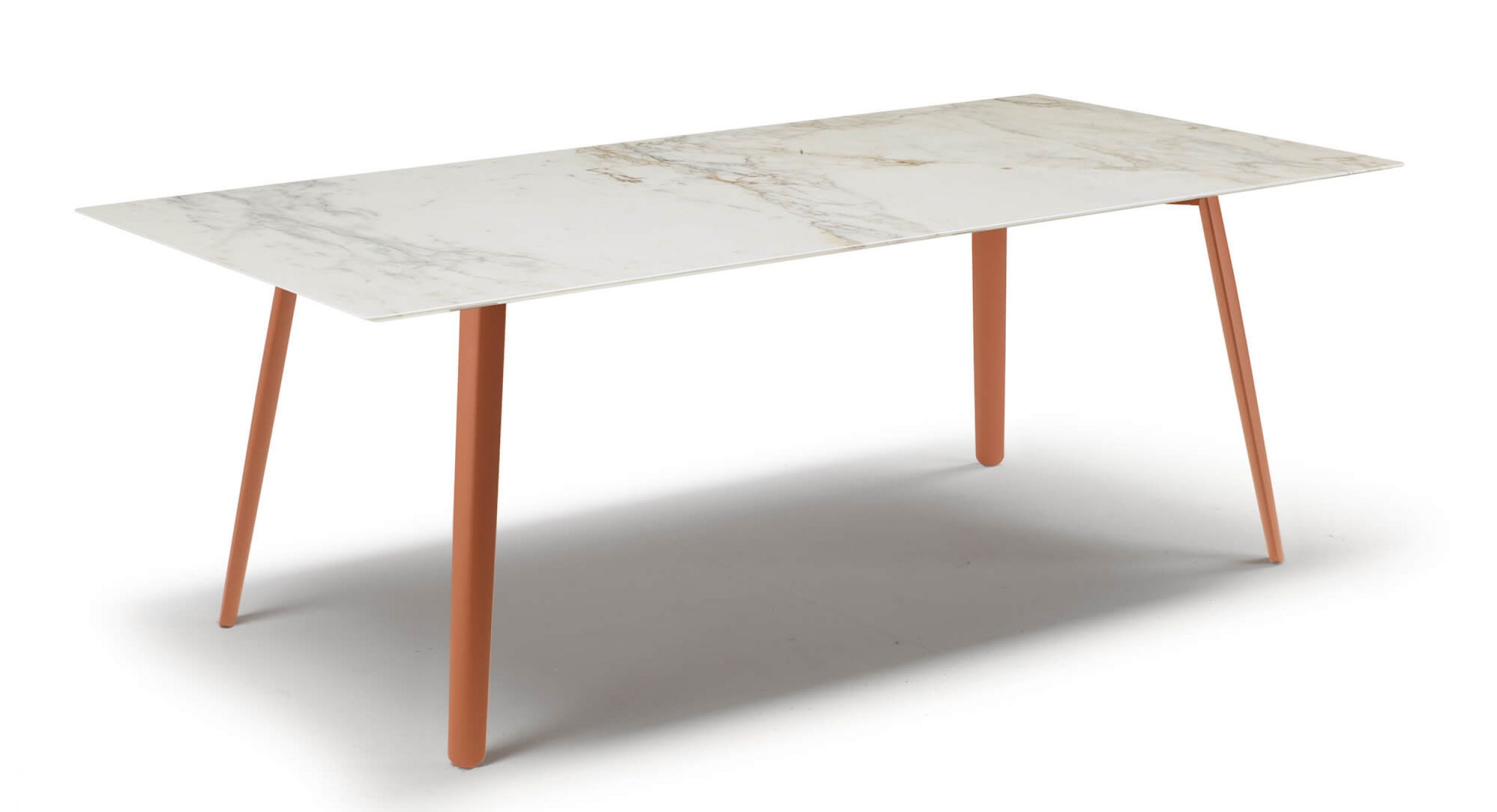 Table de repas en aluminium et en marbre de la collection SQUID