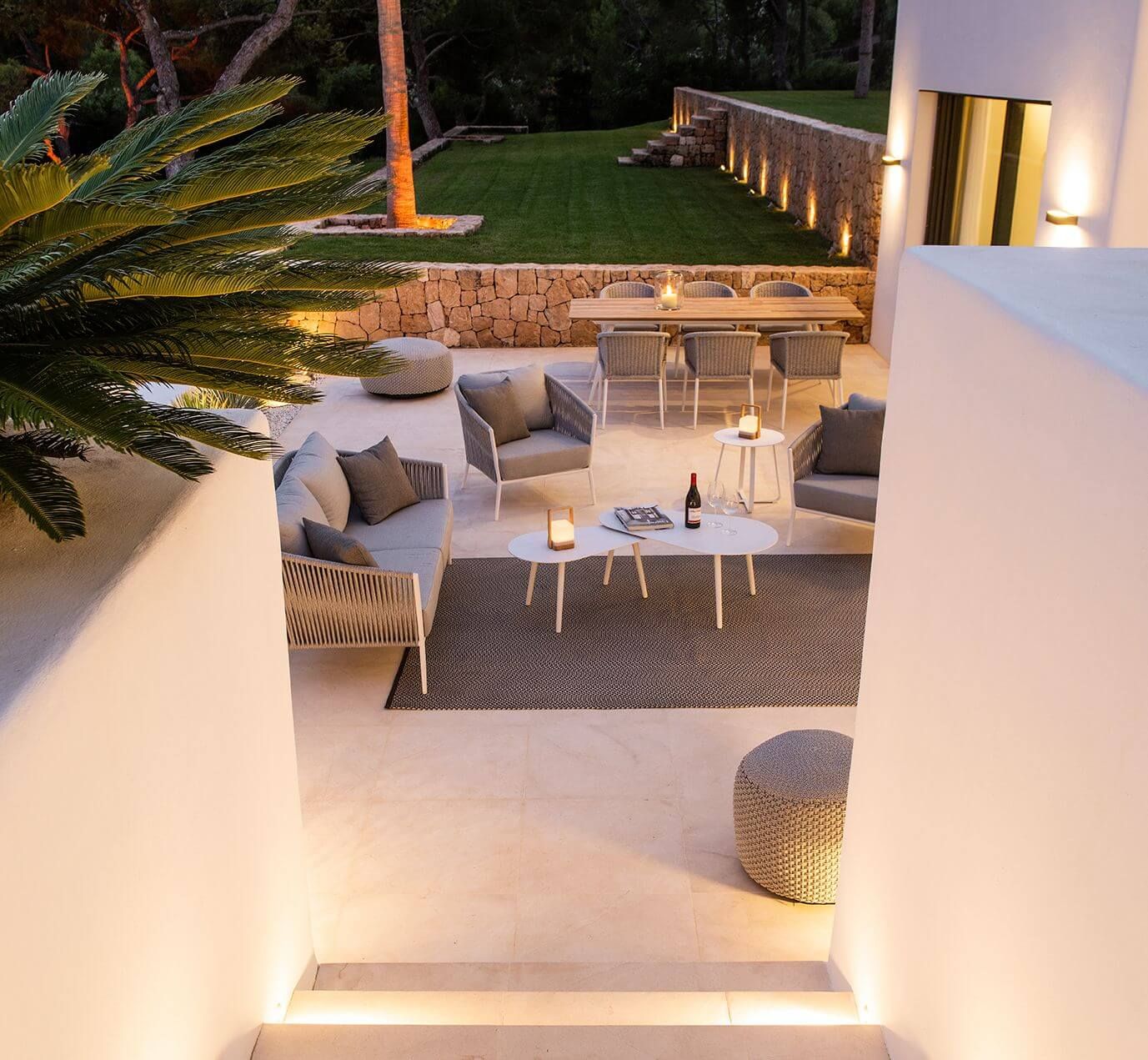 Fauteuil lounge en cordes tressées collection Fortuna Ropes par Jati&Kebon à Lyon