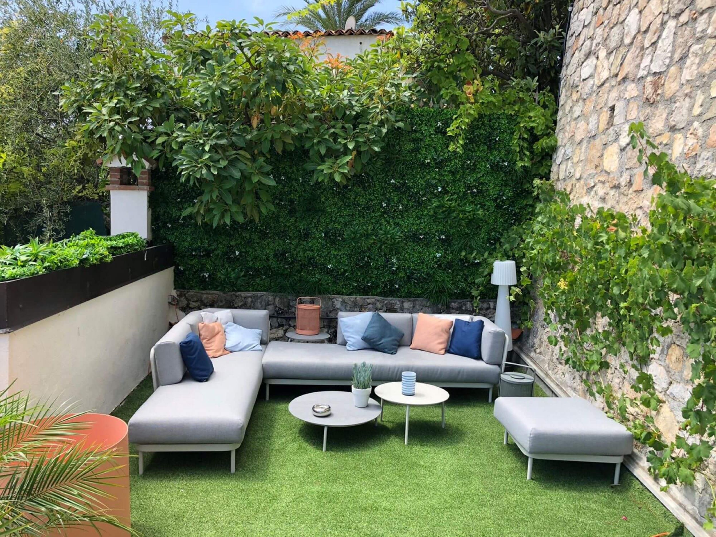 Salon de jardin Baza par Todus en inox 304 à Roquebrune Cap Martin