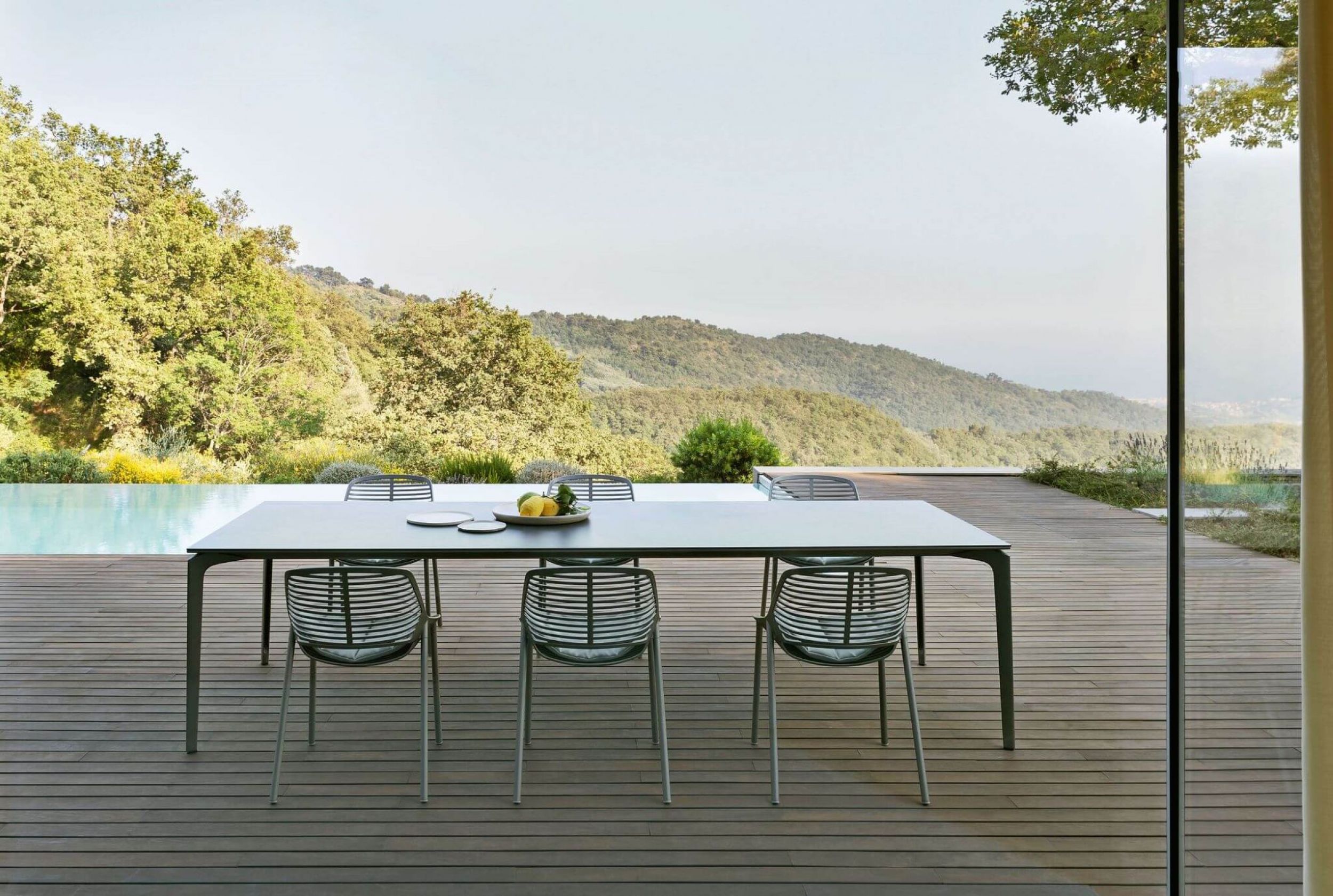 Table de jardin extensible en aluminium collection Allsize par Fast à Genève