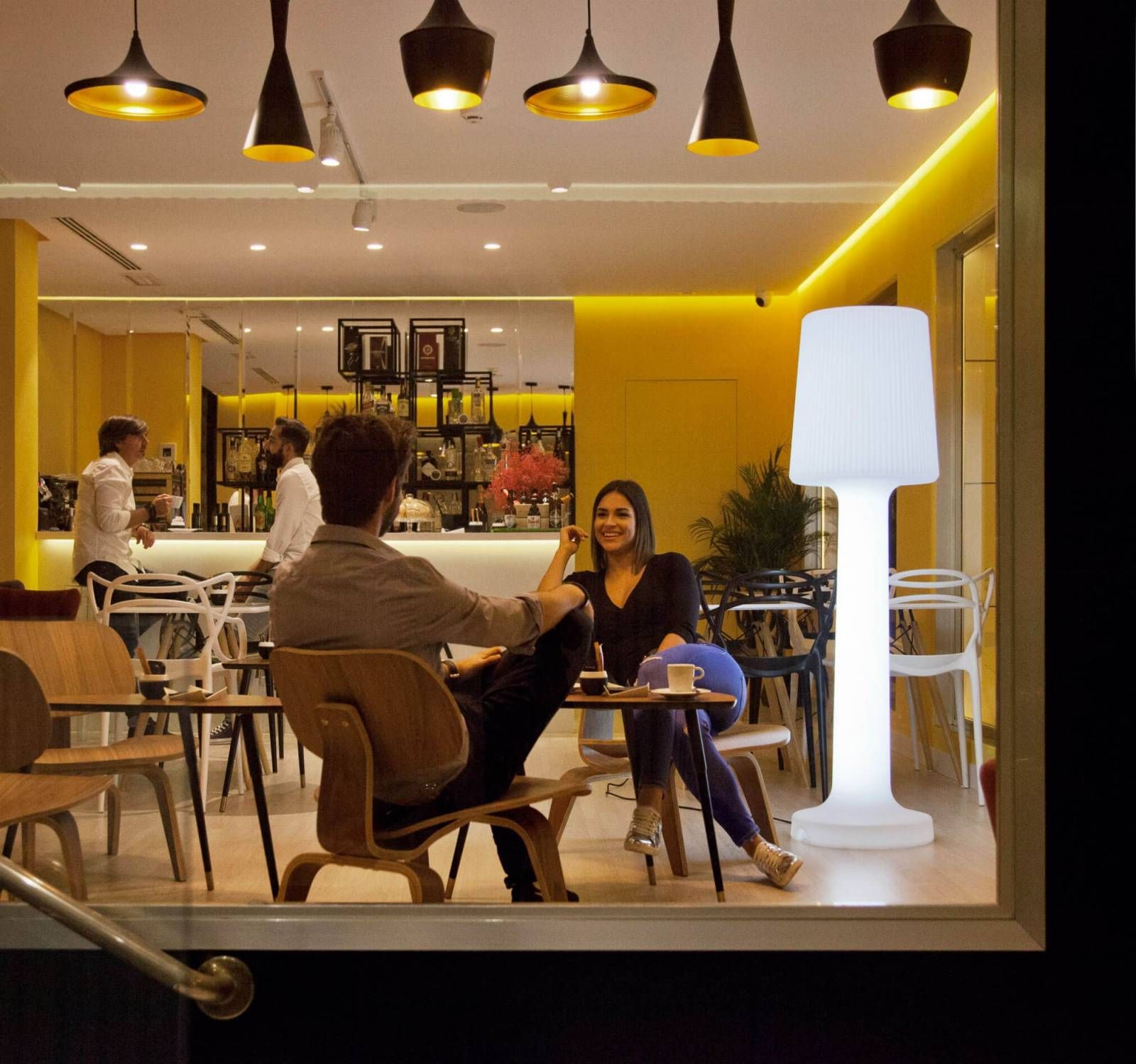 Lampe sur pieds d’extérieur avec fonction lumineuse collection Carmen par New Garden à Bordeaux