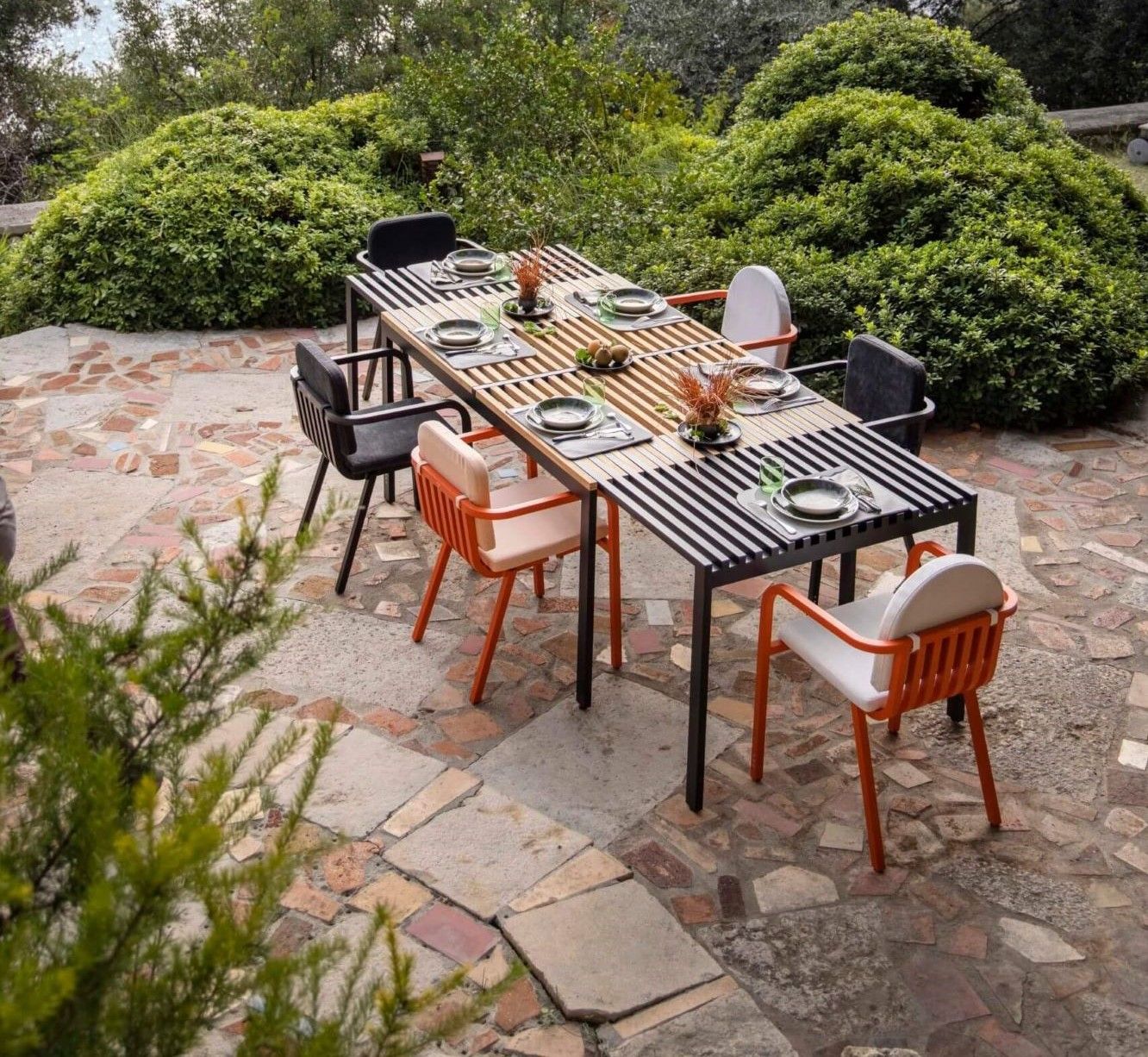 Chaise d'extérieur moderne collection Sutra par Ego Paris à Genève