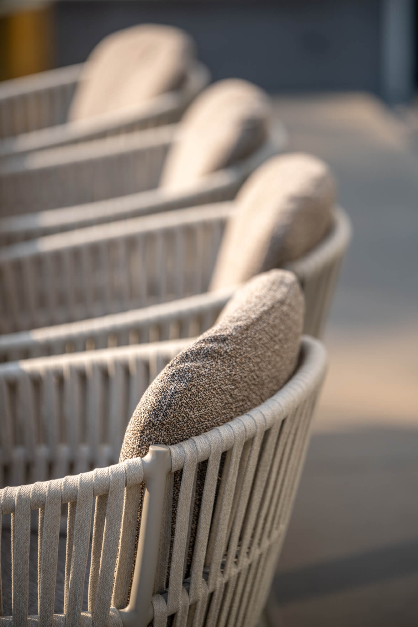 Fauteuil de repas confortable en corde, Collection CALA à Marseille