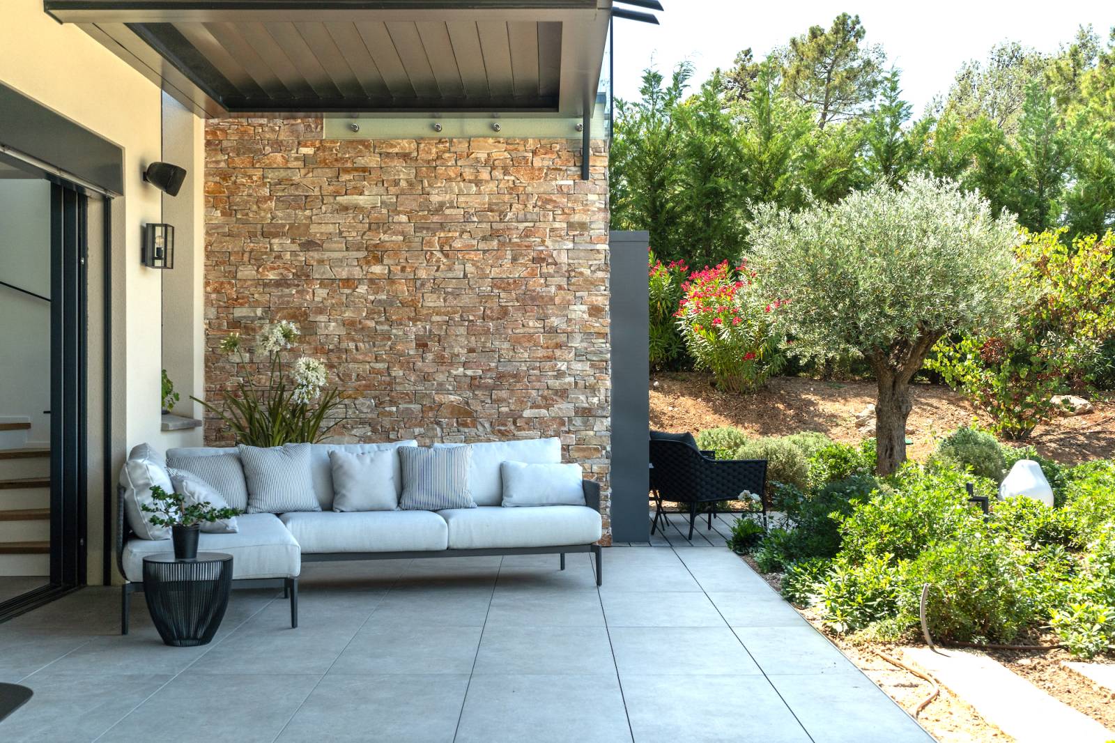 Salon de jardin de qualité par talenti à Cannes