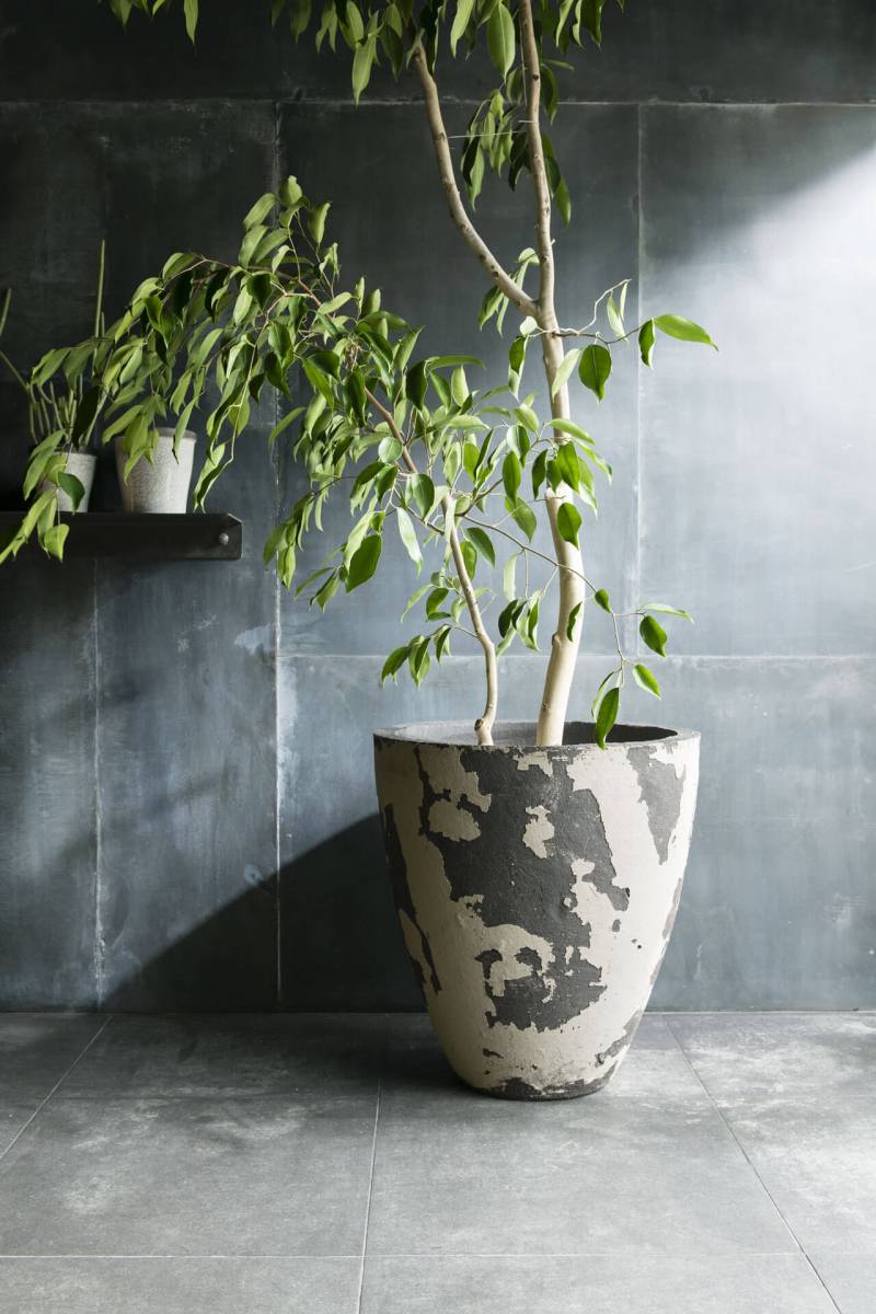 Pot de fleur contemporain et artisanaux Domani à Menton