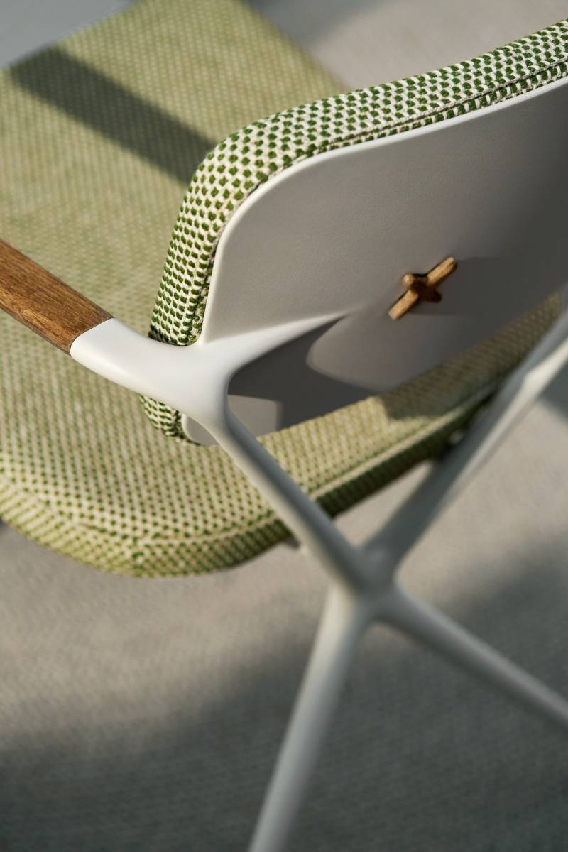 Fauteuil de repas à deux cadres collection Exes de Royal Botania à Antibes