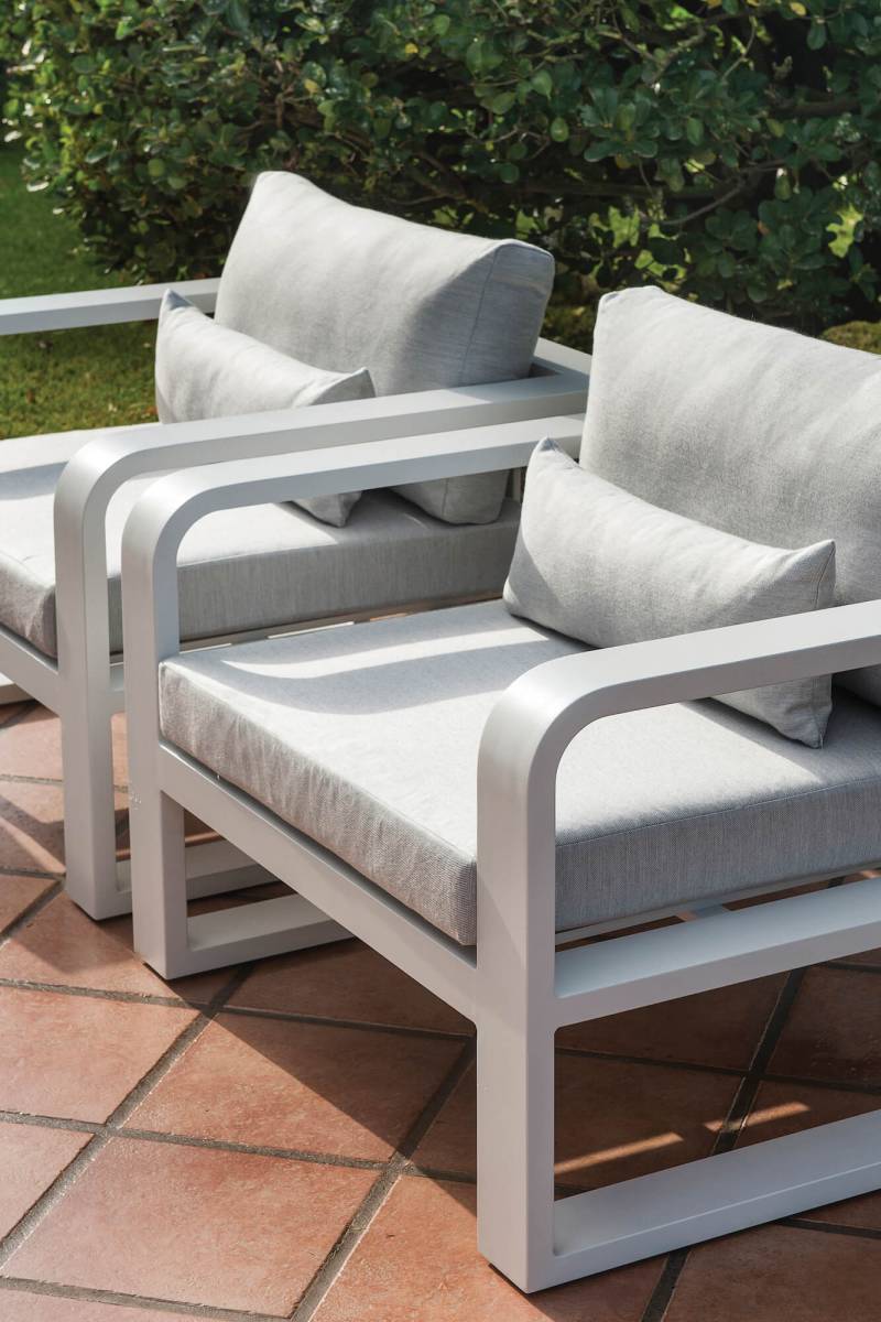 Fauteuil de jardin avec accoudoirs arrondis en aluminium confortable 