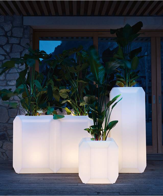 Pot de fleurs d'ambiance, collection GEM par Myyour à Nice