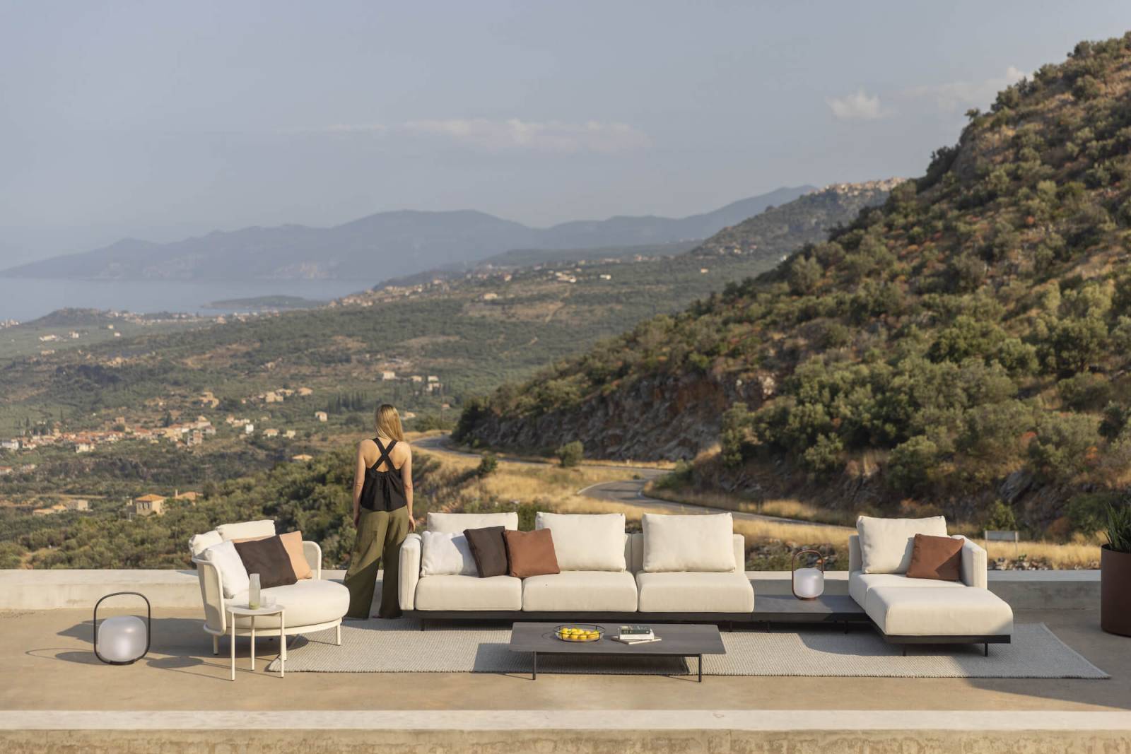 Salon de jardin confortable collection Dongo à Antibes