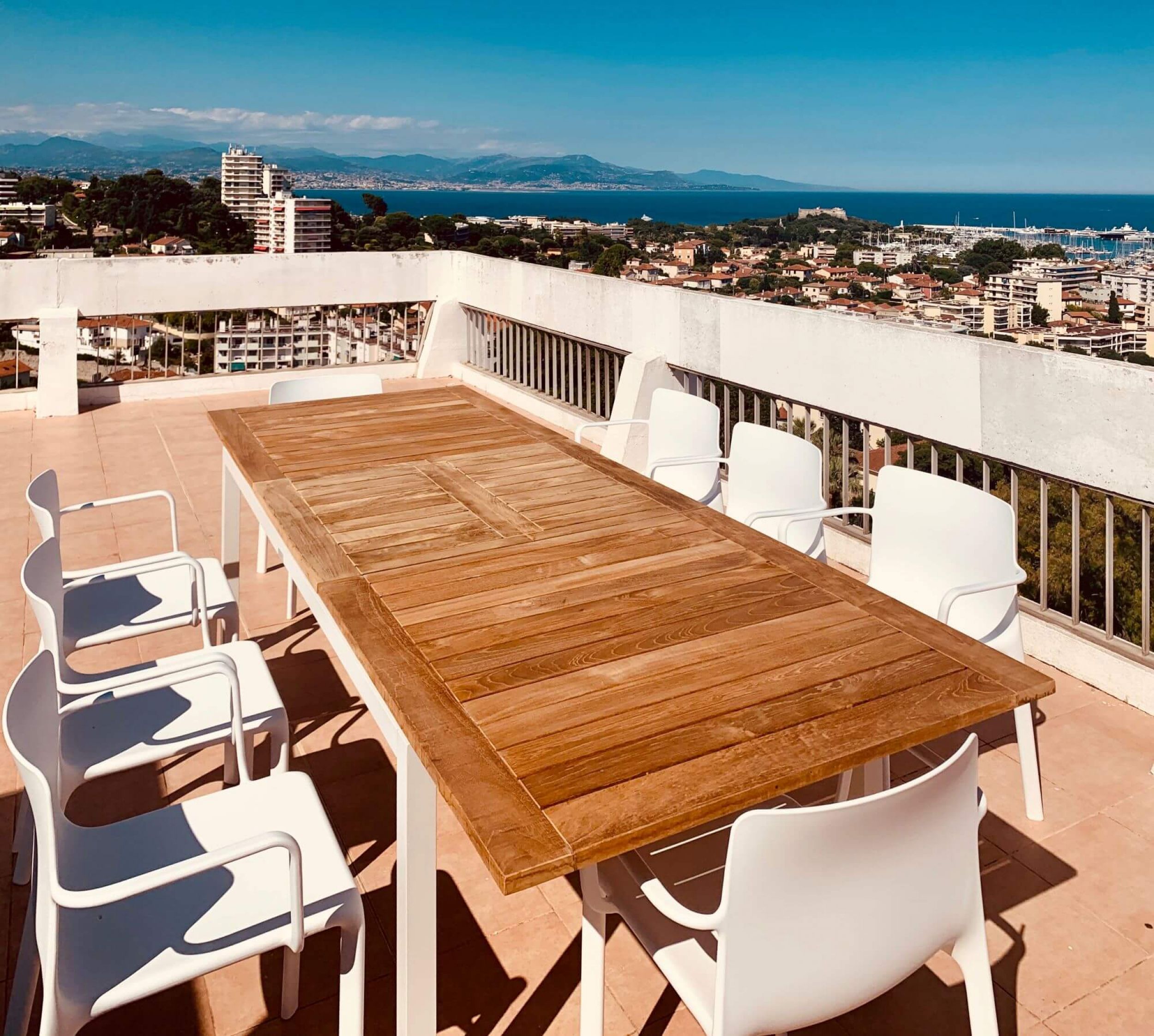 Chaise Kes pour une réalisation à Antibes collection Kes