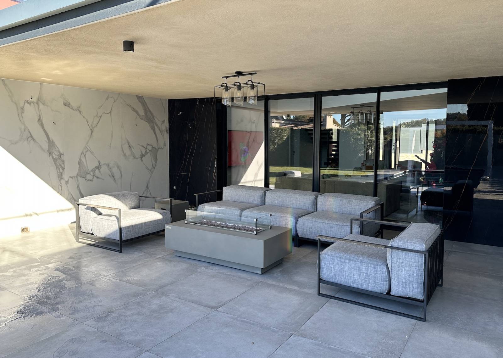 Salon de jardin collection Casilda par Talenti à Antibes