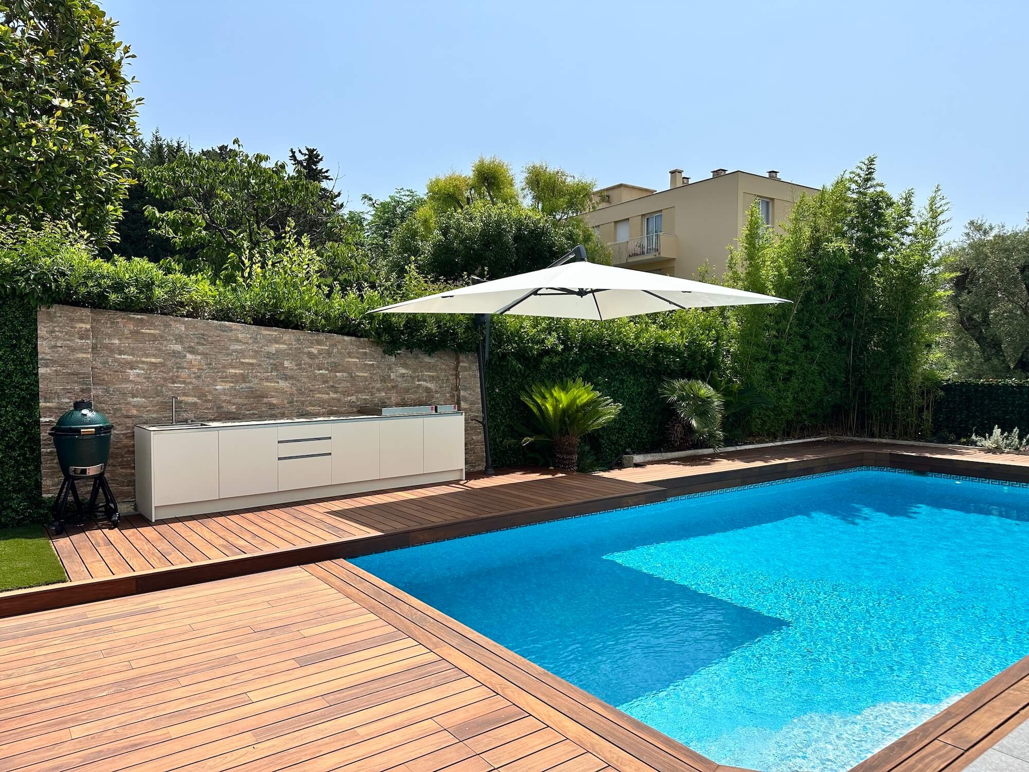 Cuisine extérieure sur mesure LISA à Antibes