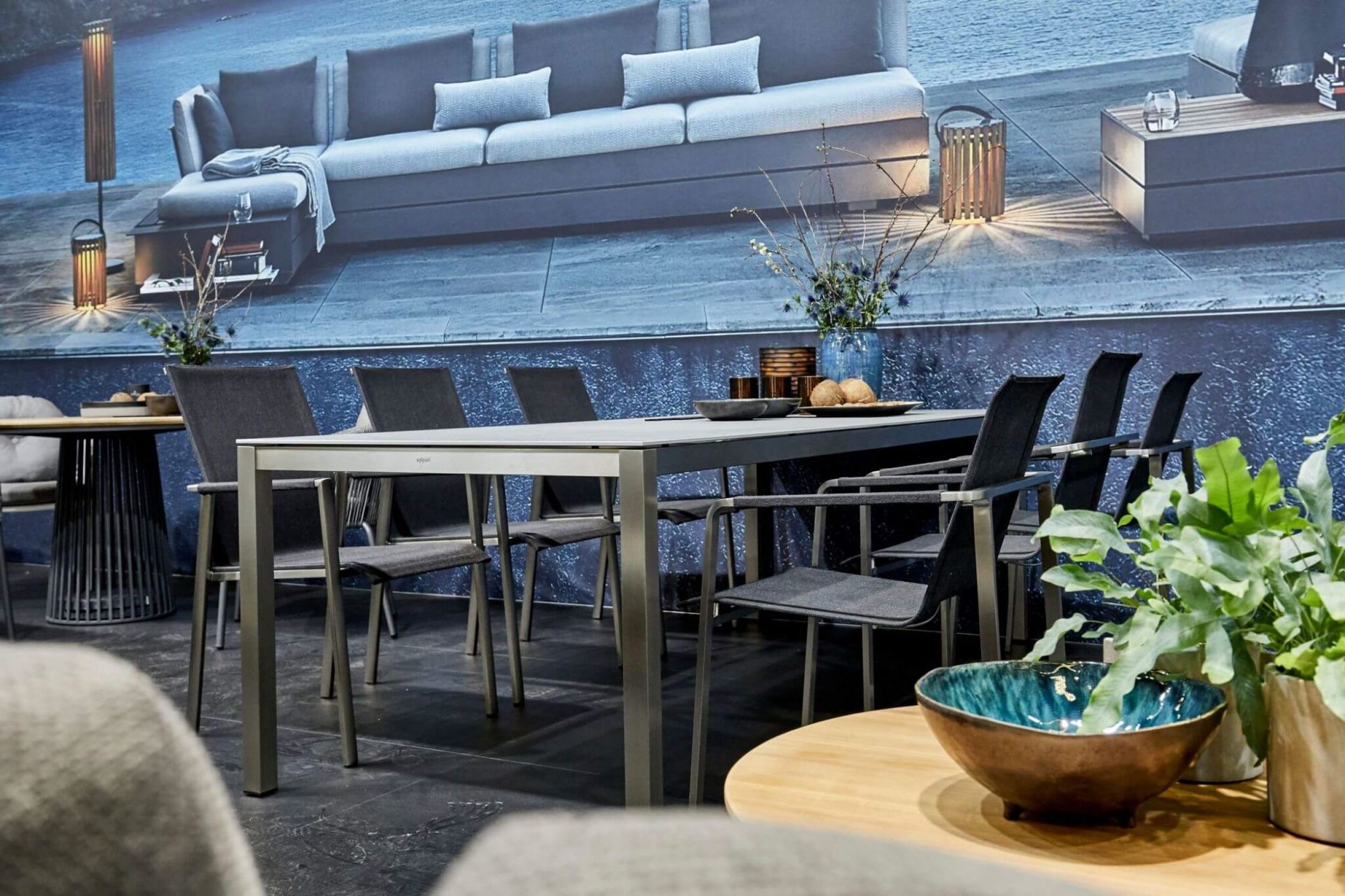 Table de repas extensible en inox avec plateau au choix disponible dans de nombreuses dimensions par Solpuri à Genève