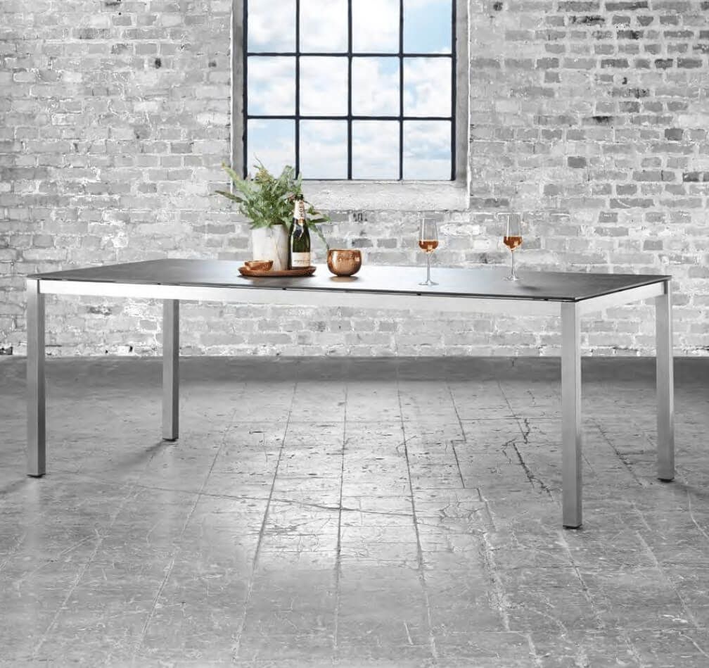 Table de jardin fonction extensible en inox avec plateau au choix disponible dans de nombreuses dimensions par Solpuri à Marseille