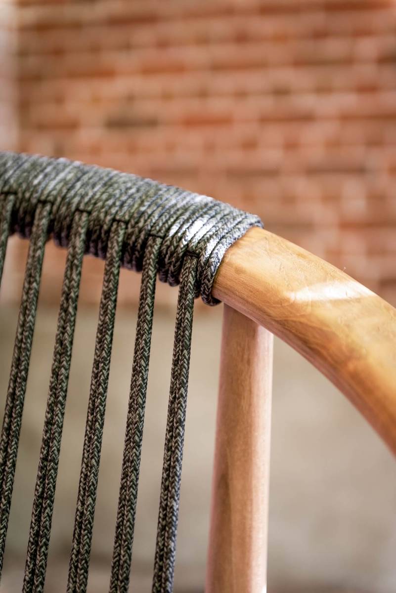 Fauteuil lounge rond au design unique alliant élégance et confort, collection Frida par Vincent Sheppard