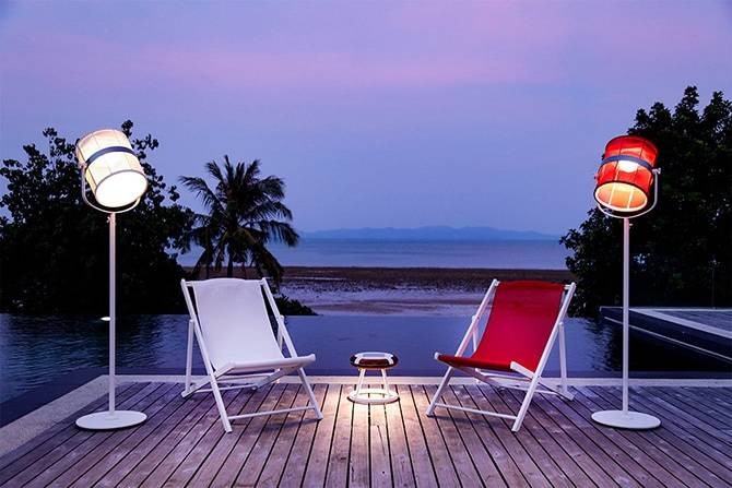 Coin détente illuminé par les lampes d'extérieures collection Paris par Sélection à Monaco