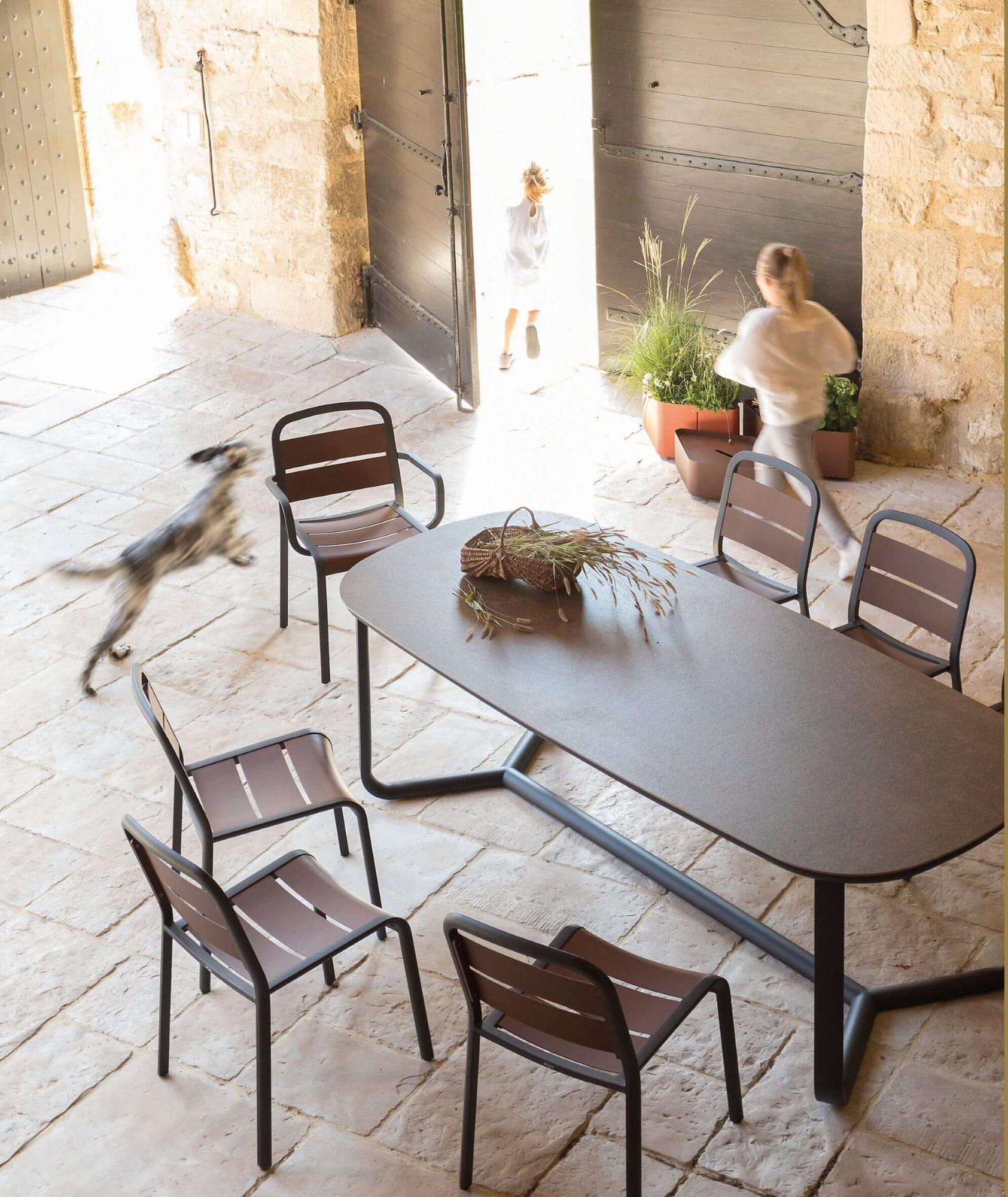 Table d'extérieur Marumi par Ego Paris à Bordeaux