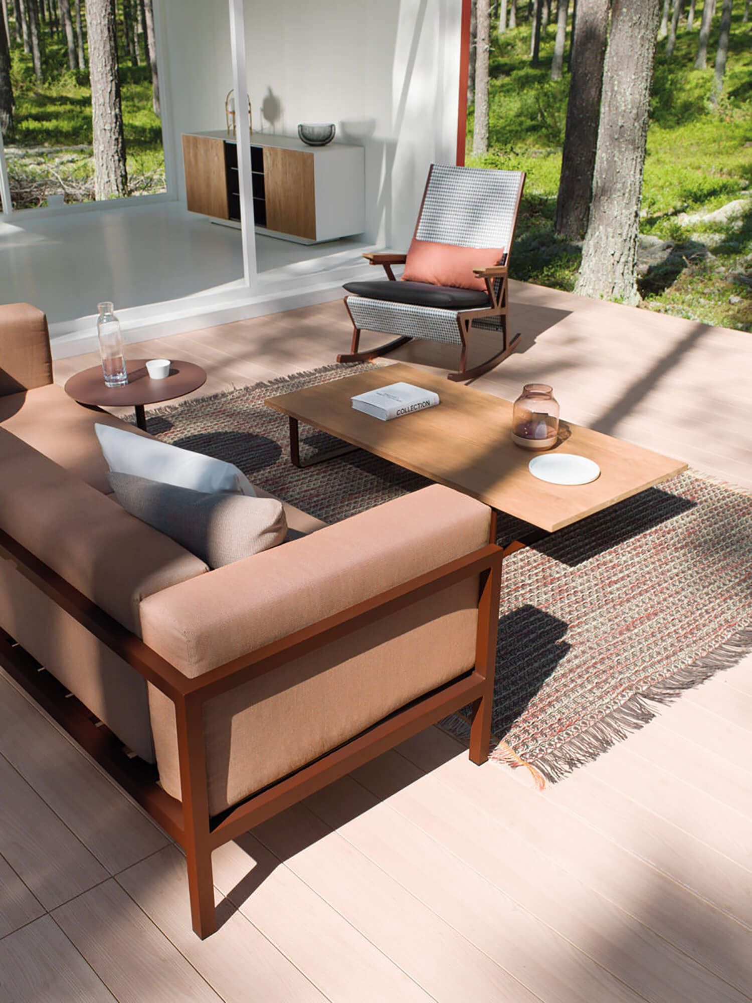 Canapé d'extérieur modulable en aluminium thermo laqué collection Landscape par Kettal à Bordeaux