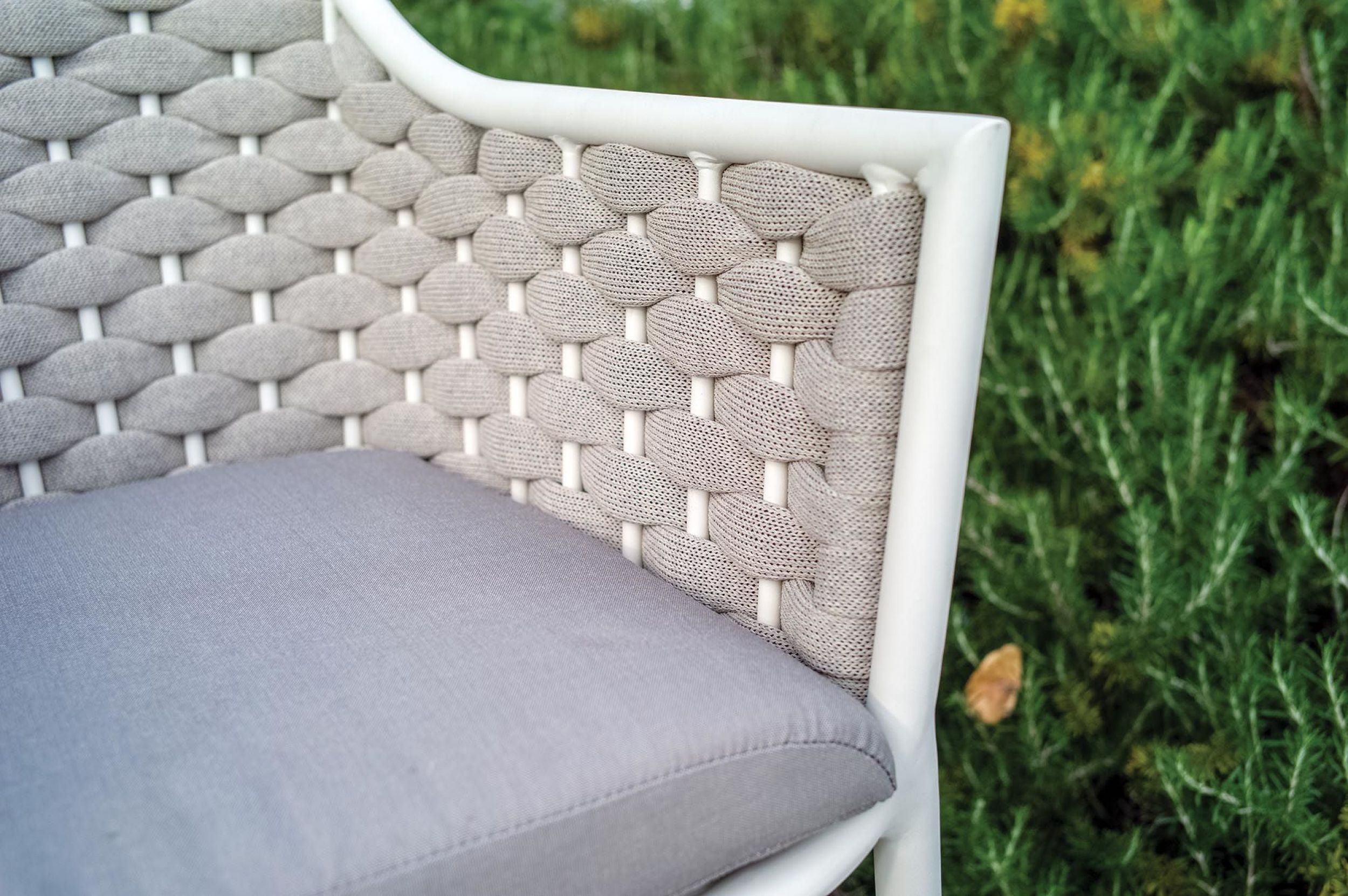 Chaise de repas en aluminium thermo laqué et cordes collection Rio à Juan les Pins