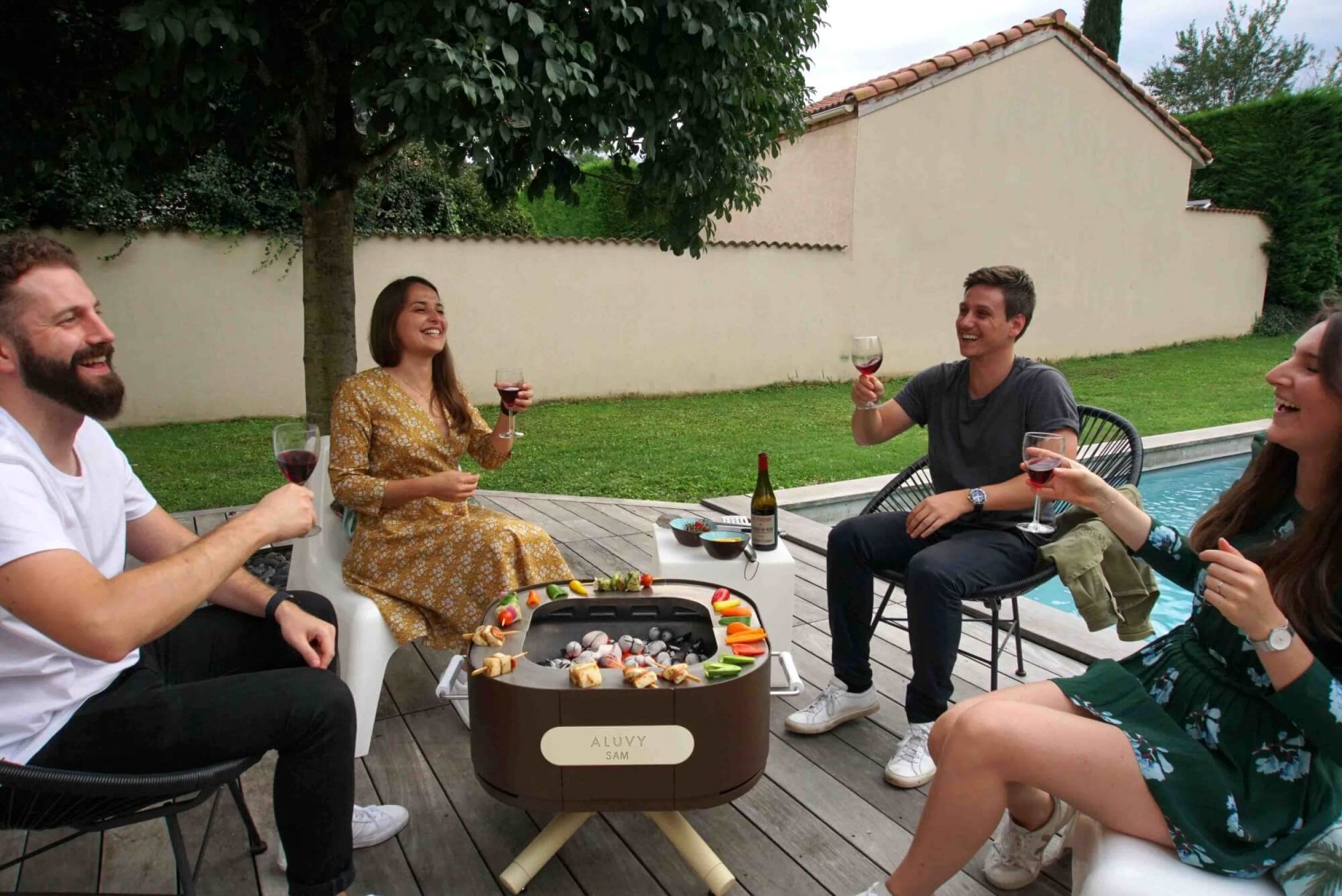 Braséro au charbon design et coloré collection Sam à Toulon