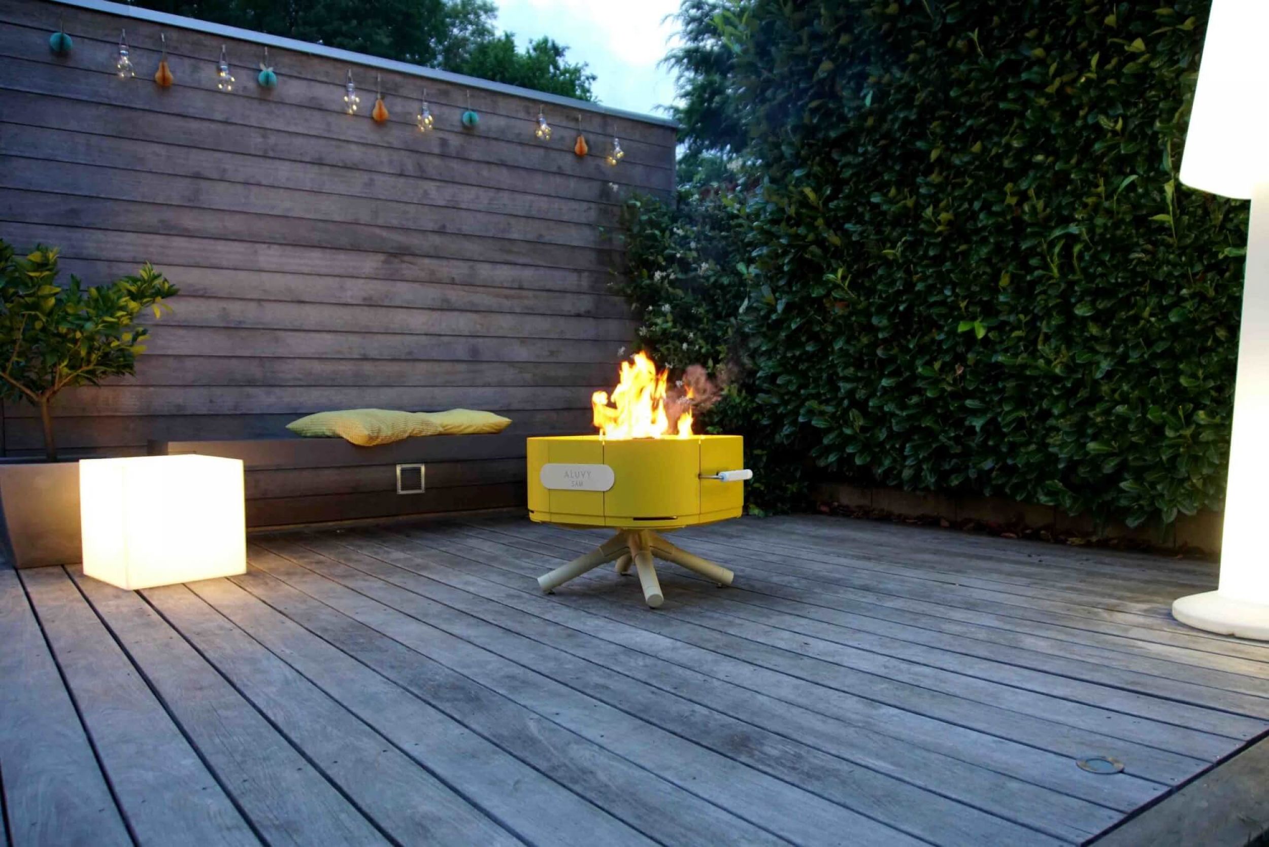 Braséro au charbon design et coloré collection Sam à Cannes