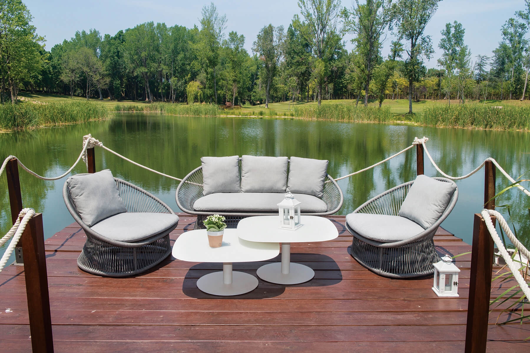 Table basse de jardin ronde en aluminium à Nice