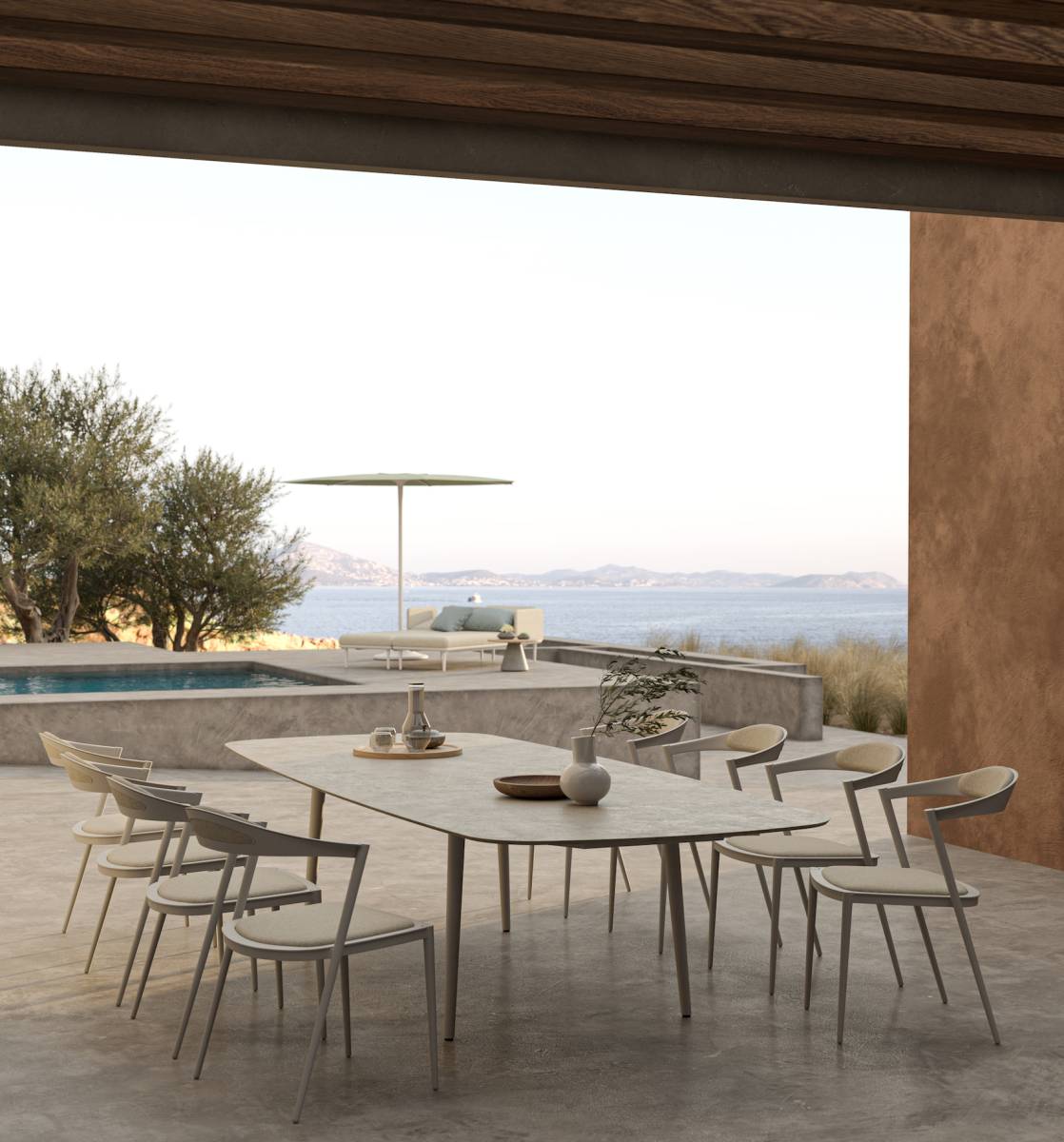 Tables de repas et de salon de jardin personnalisable collection Styletto par Royal Botania à Bonifacio