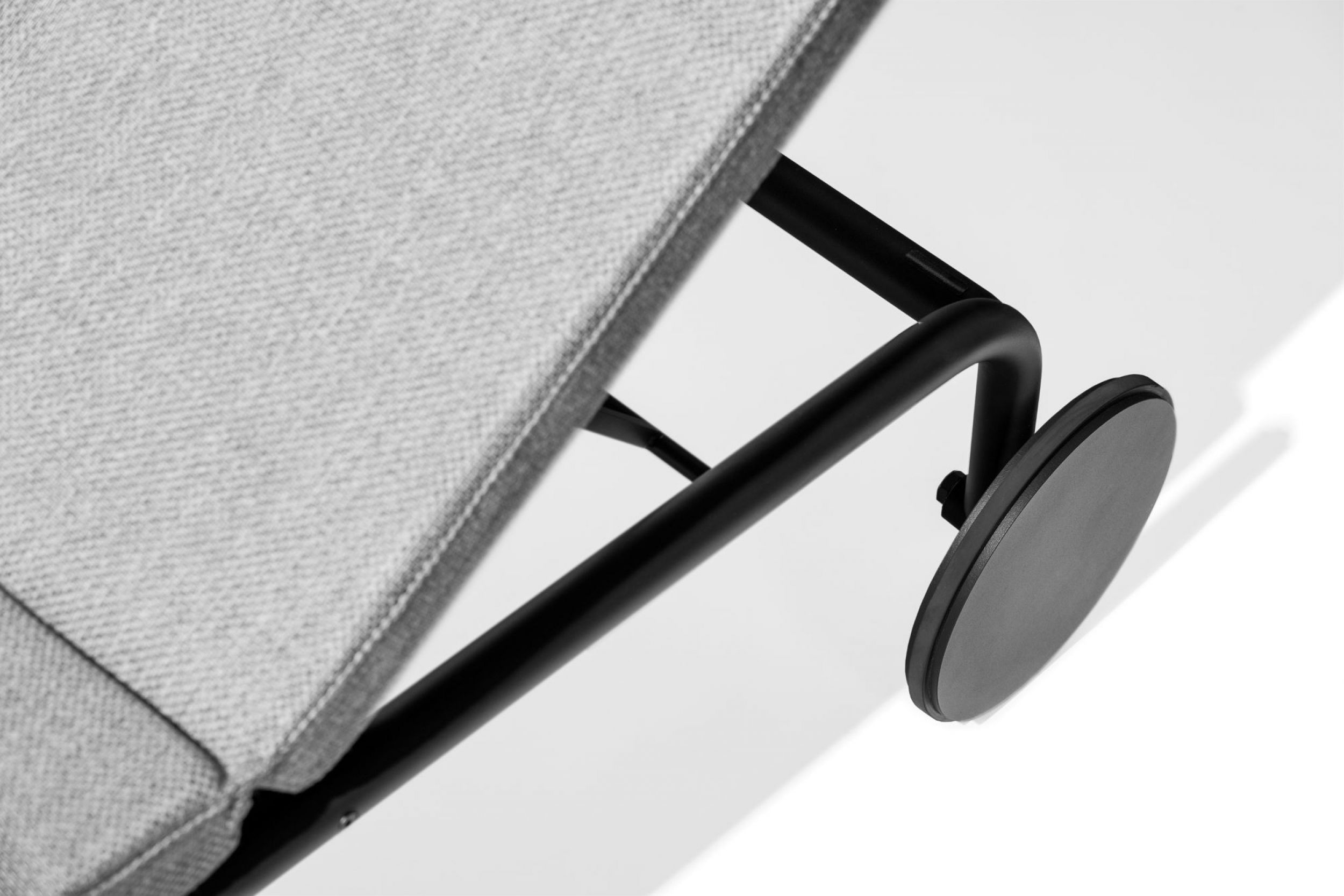 Transat de relaxation en acier inox de la collection Starling par Todus