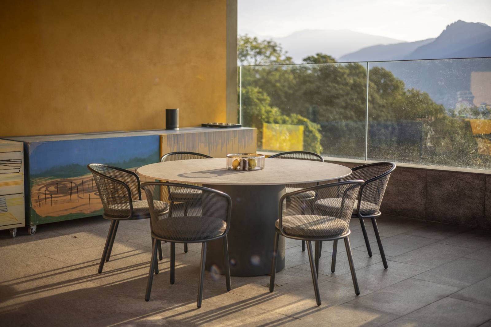 Table ronde de repas en inox, collection BRANTA par Todus