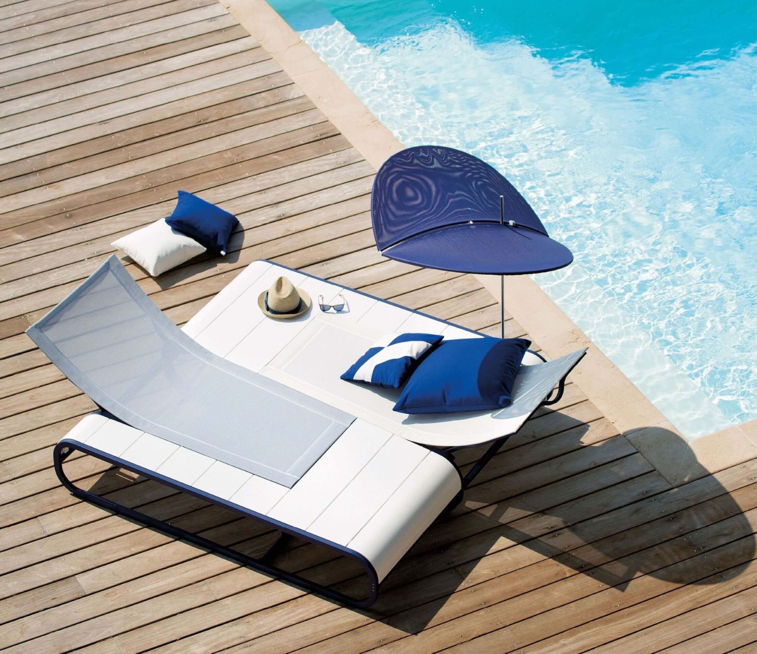 Bain de soleil design et convivial, configurable collection Tandem par Ego Paris à Nantes