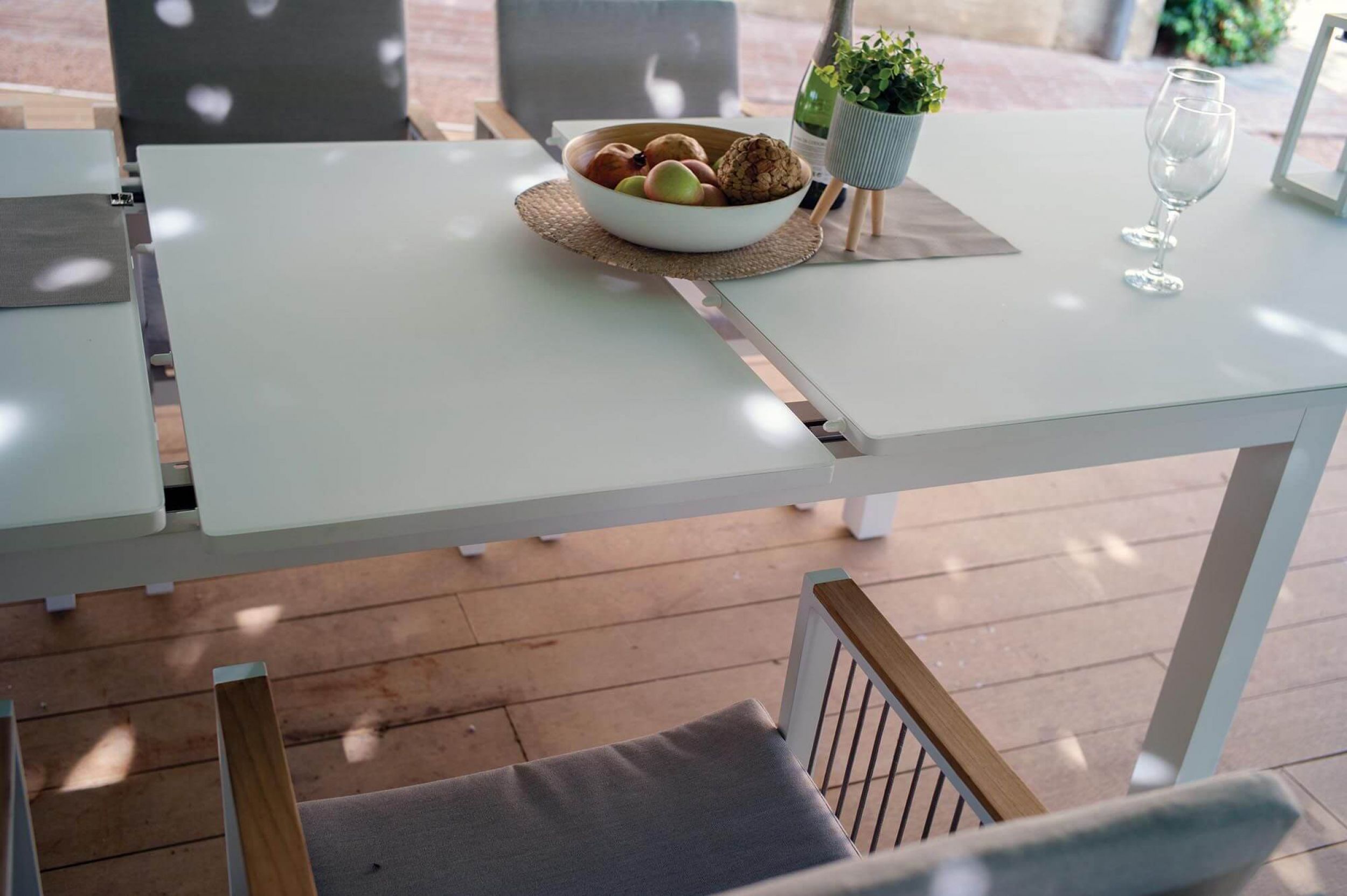 Table de repas extensible en aluminium collection Thor par Tresi à Genève