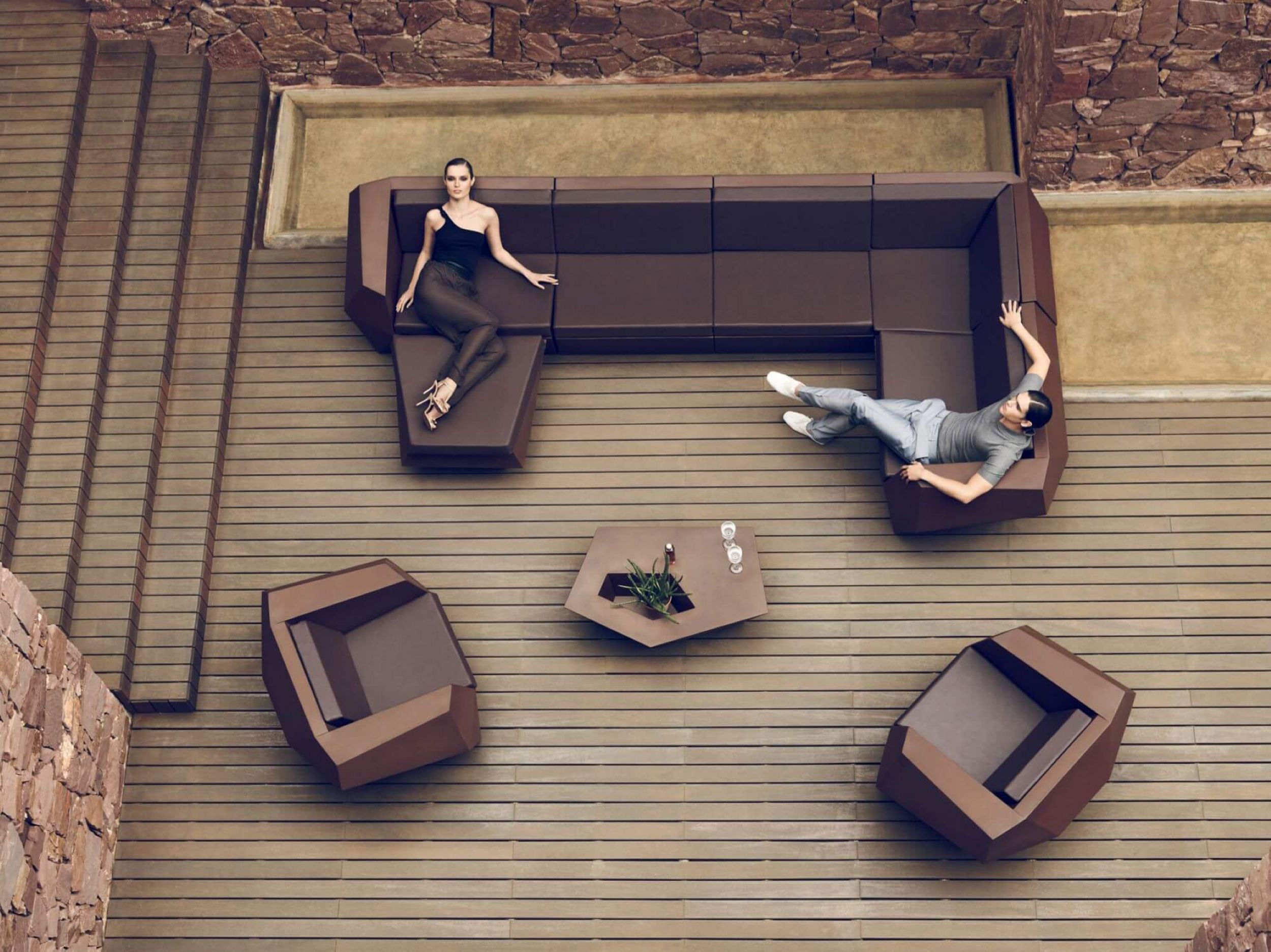 Salon de jardin colletion Faz par Vondom à Lyon