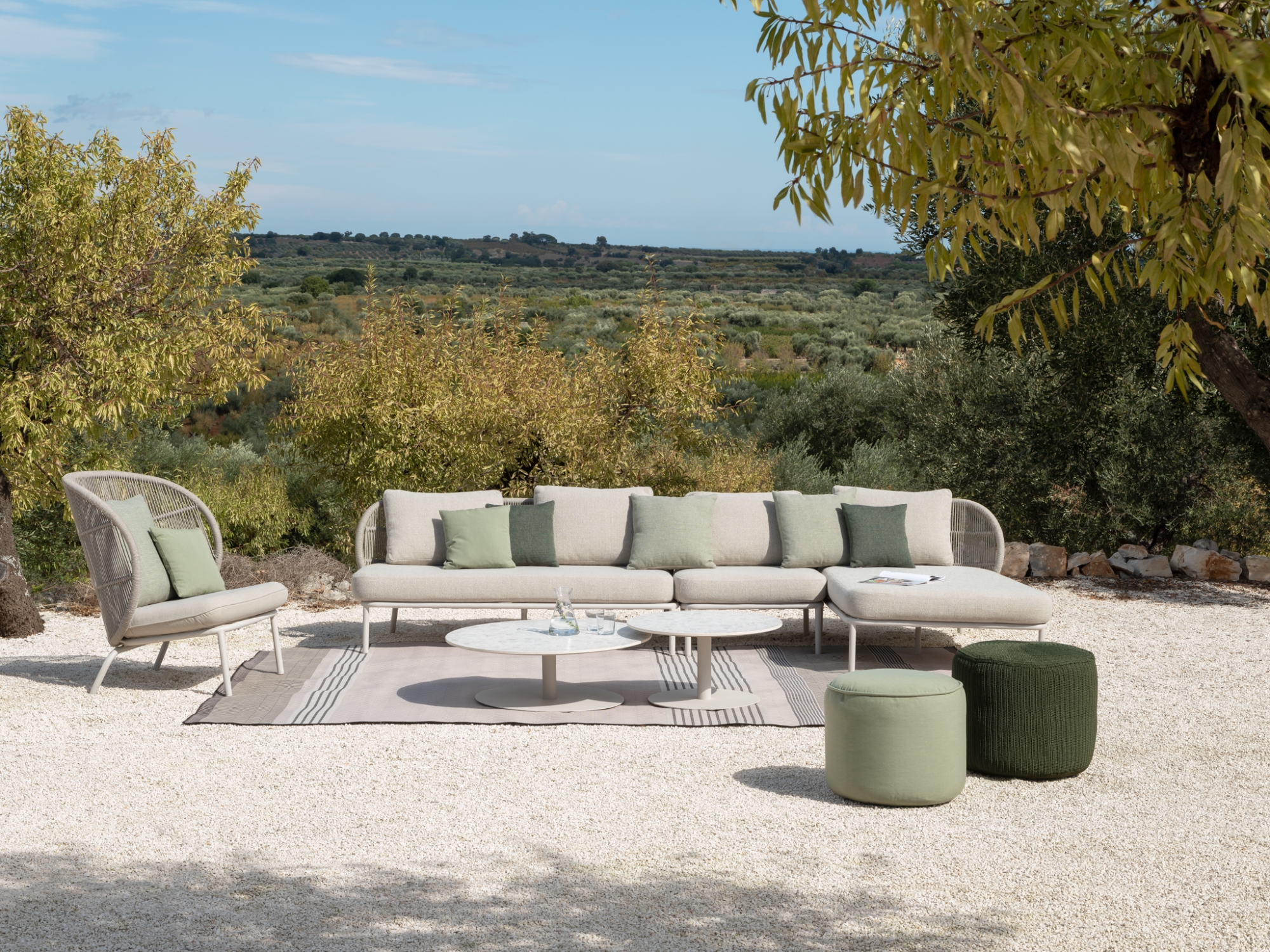 Salon de jardin en cordes modulable, fonctionnel et élégant, collection Kodo par Vincent Sheppard