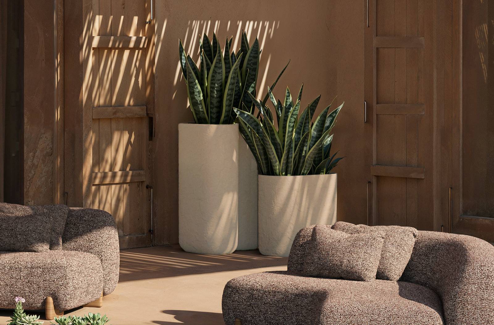 Jardinières et pots de fleurs nano en polyéthylène collection Milos par Vondom à Menton