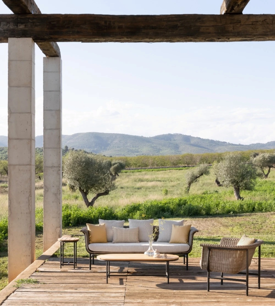 Canapé d’extérieur 2 ou 3 places graphique en osier et aluminium, collection Wicked par Vincent Sheppard