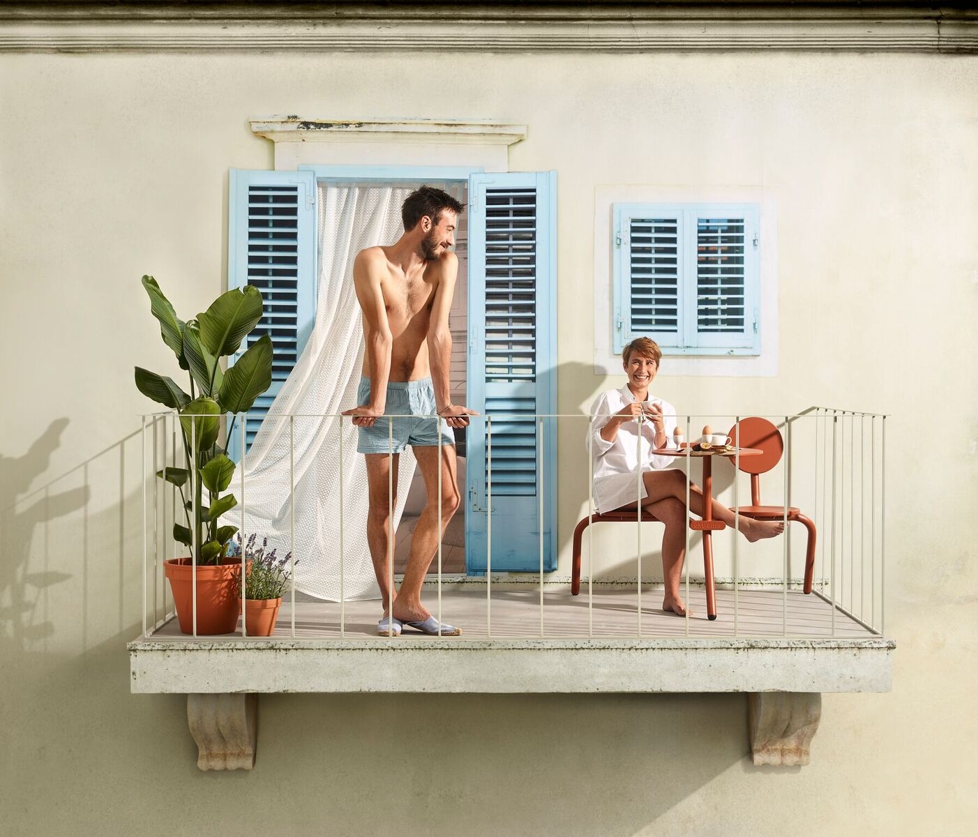 Table et chaises de la collection Bistroo par Extremis à Nice