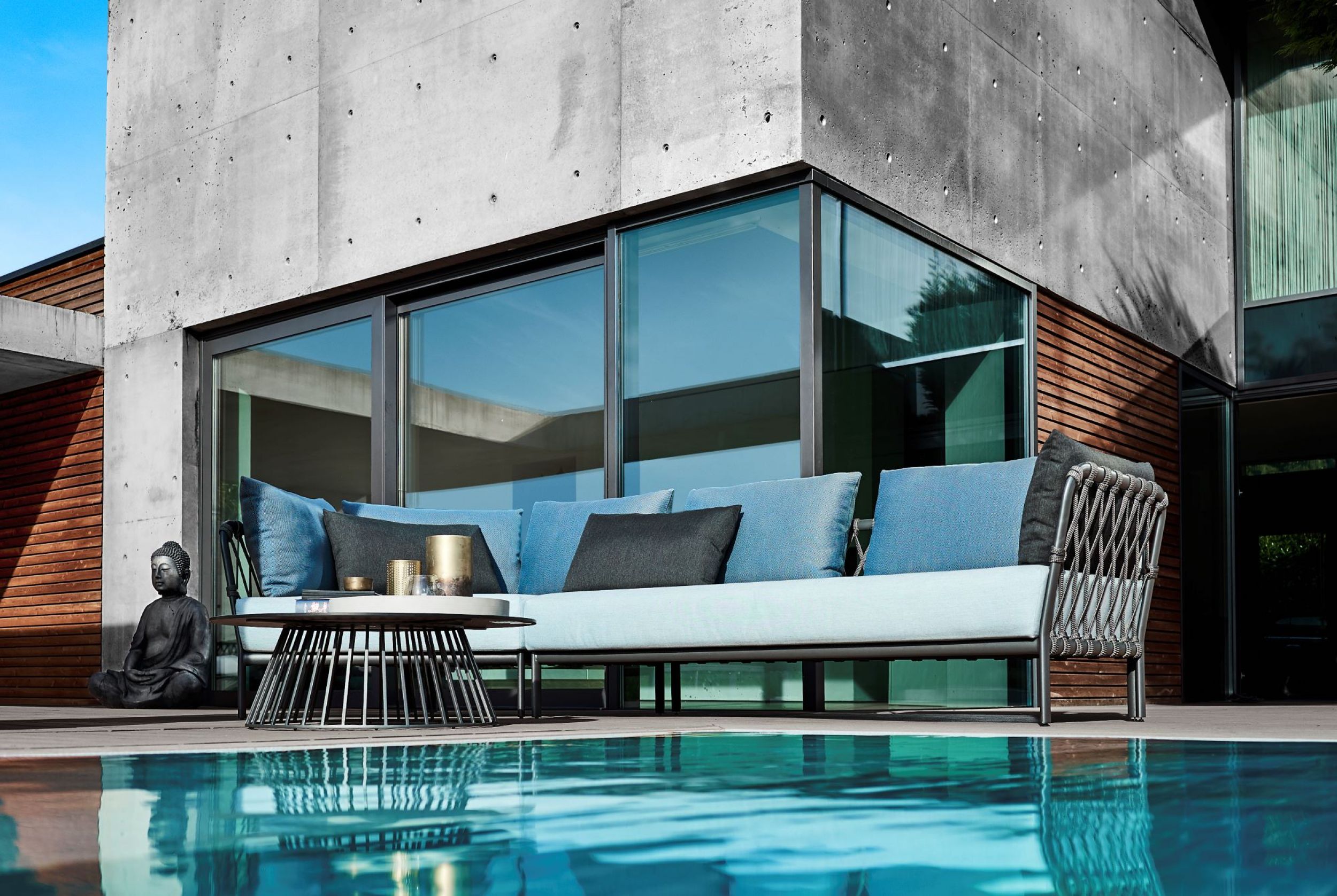 Salon de jardin ultra-confort en tissu 100% acrylique de la collection Caro par Solpuri à Villeneuve