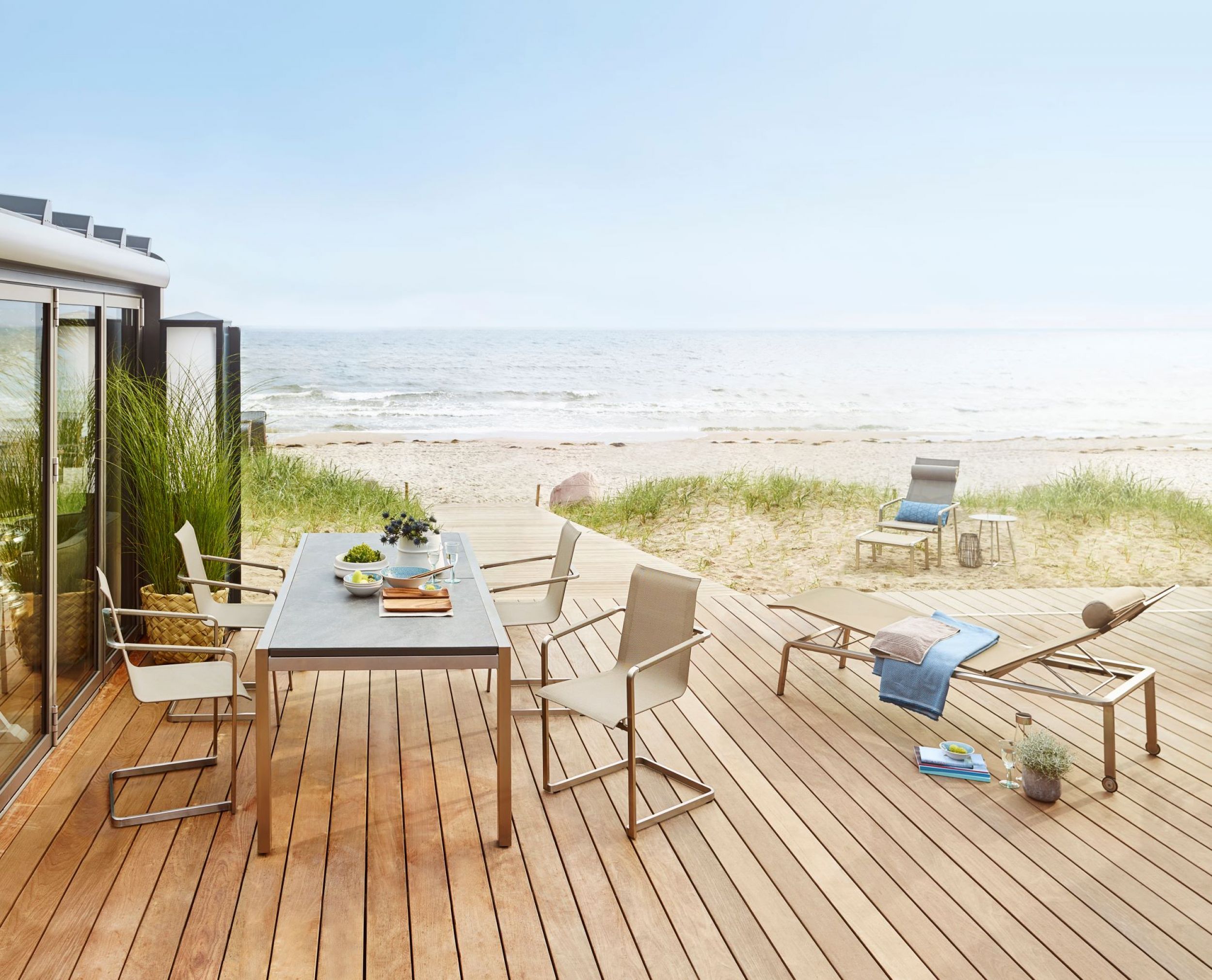 Table de repas fonction extensible en inox avec plateau au choix par Solpuri