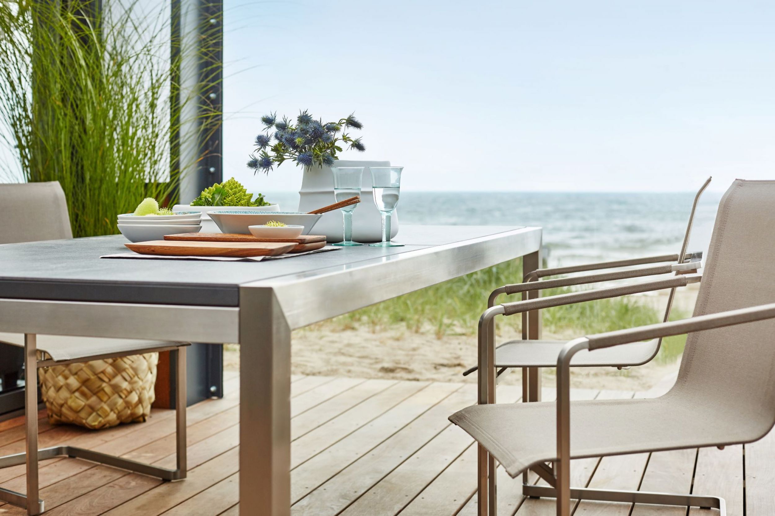 Table de repas fonction extensible en inox avec plateau au choix par Solpuri