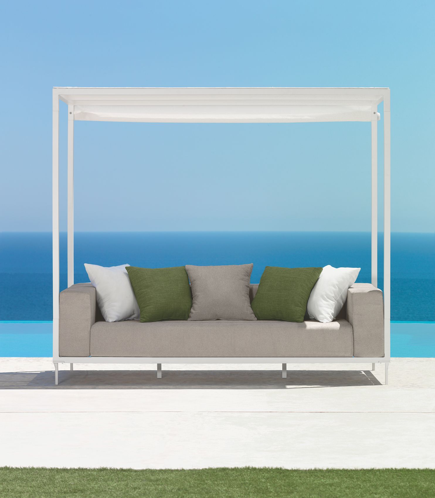 Canopée du canapé Cleo Alu par Talenti à Monaco