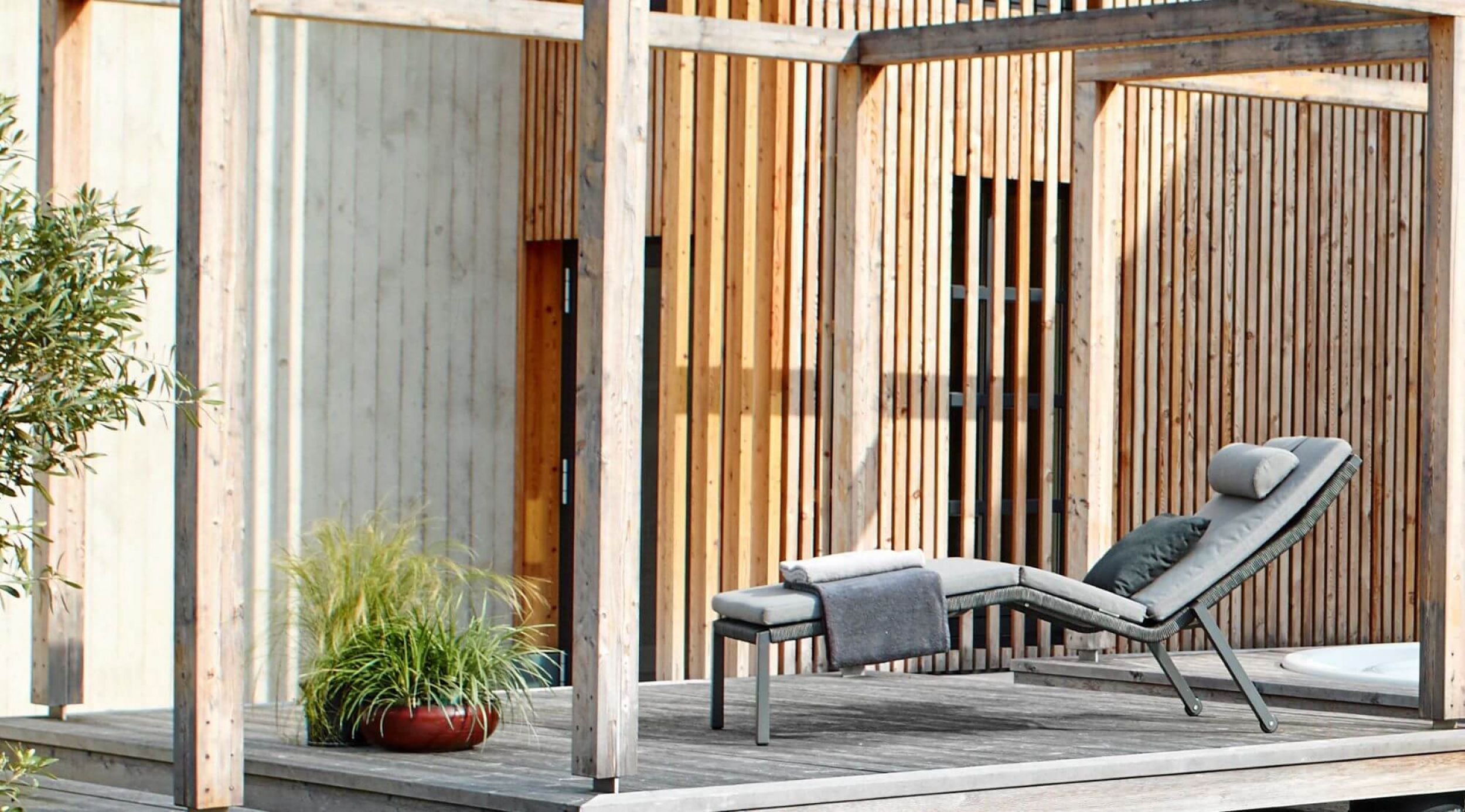 Transat qui épouse la forme du corps collection Club par Solpuri