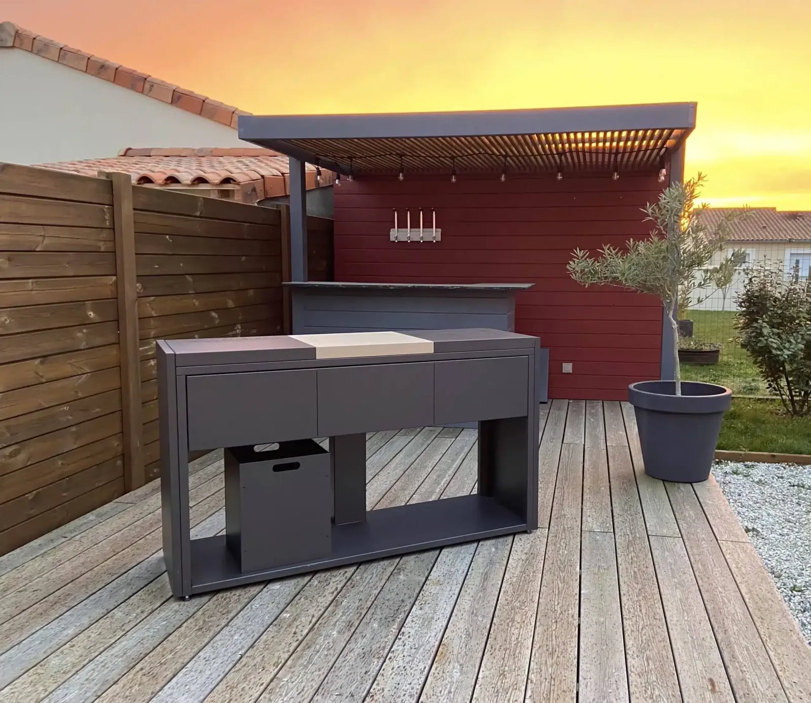 Structure en acier inoxydable et peinture époxy, collection Riviera à Monaco