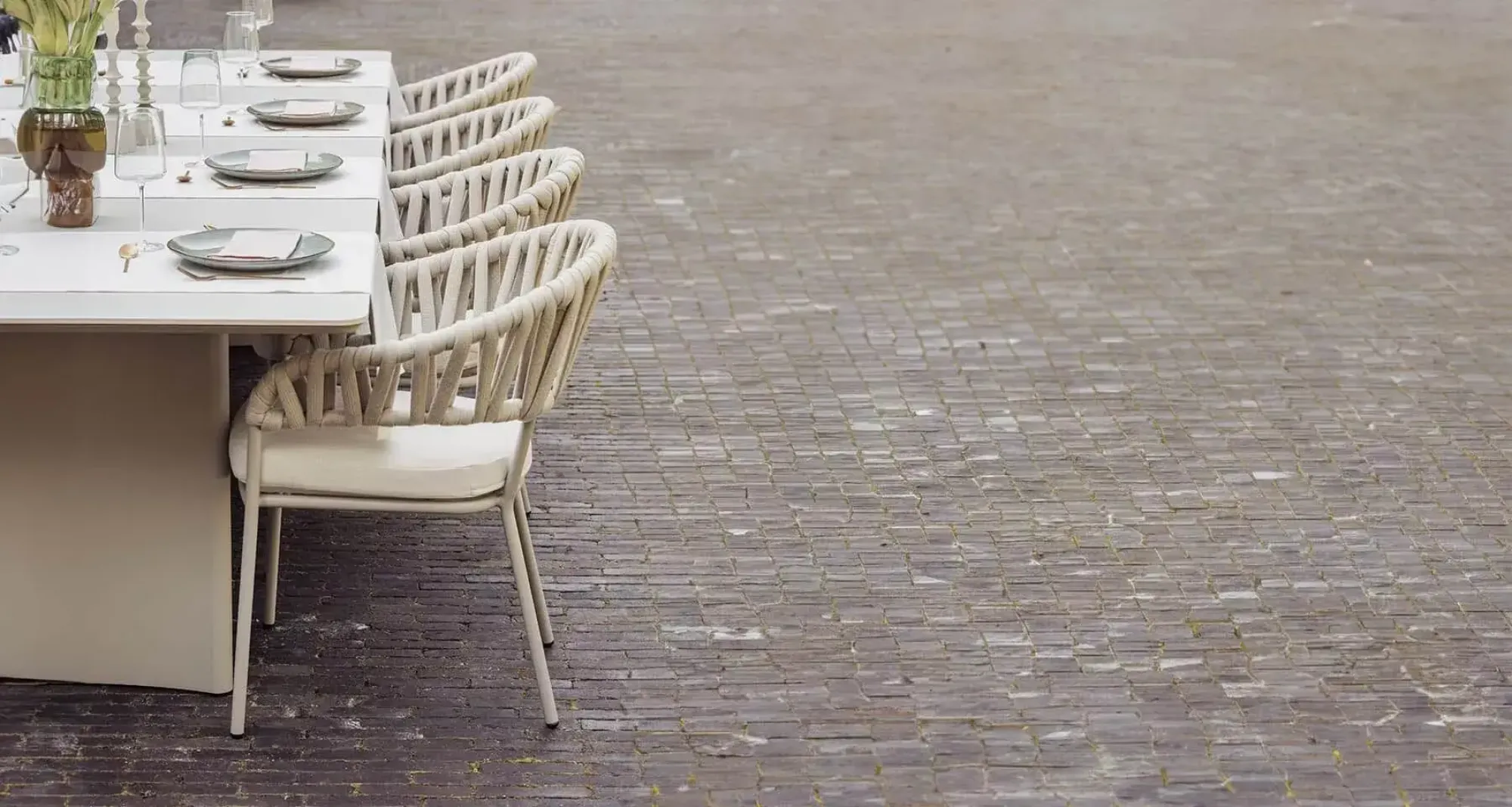 Fauteuil de repas avec coussins en aluminium thermolaqué et cordes épaisses, collection Imola