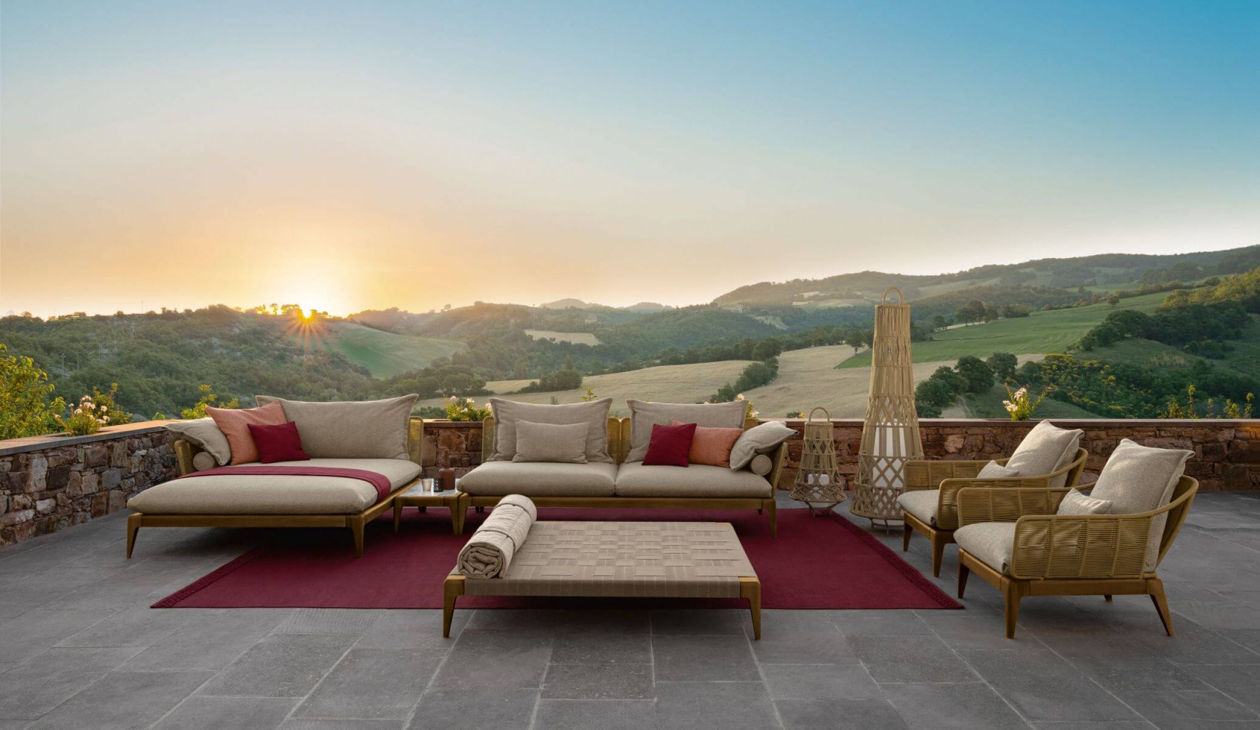 Fauteuil de repas d'extérieur avec dossier tressé de jardin collection Cruise Teck par Talenti à Paris